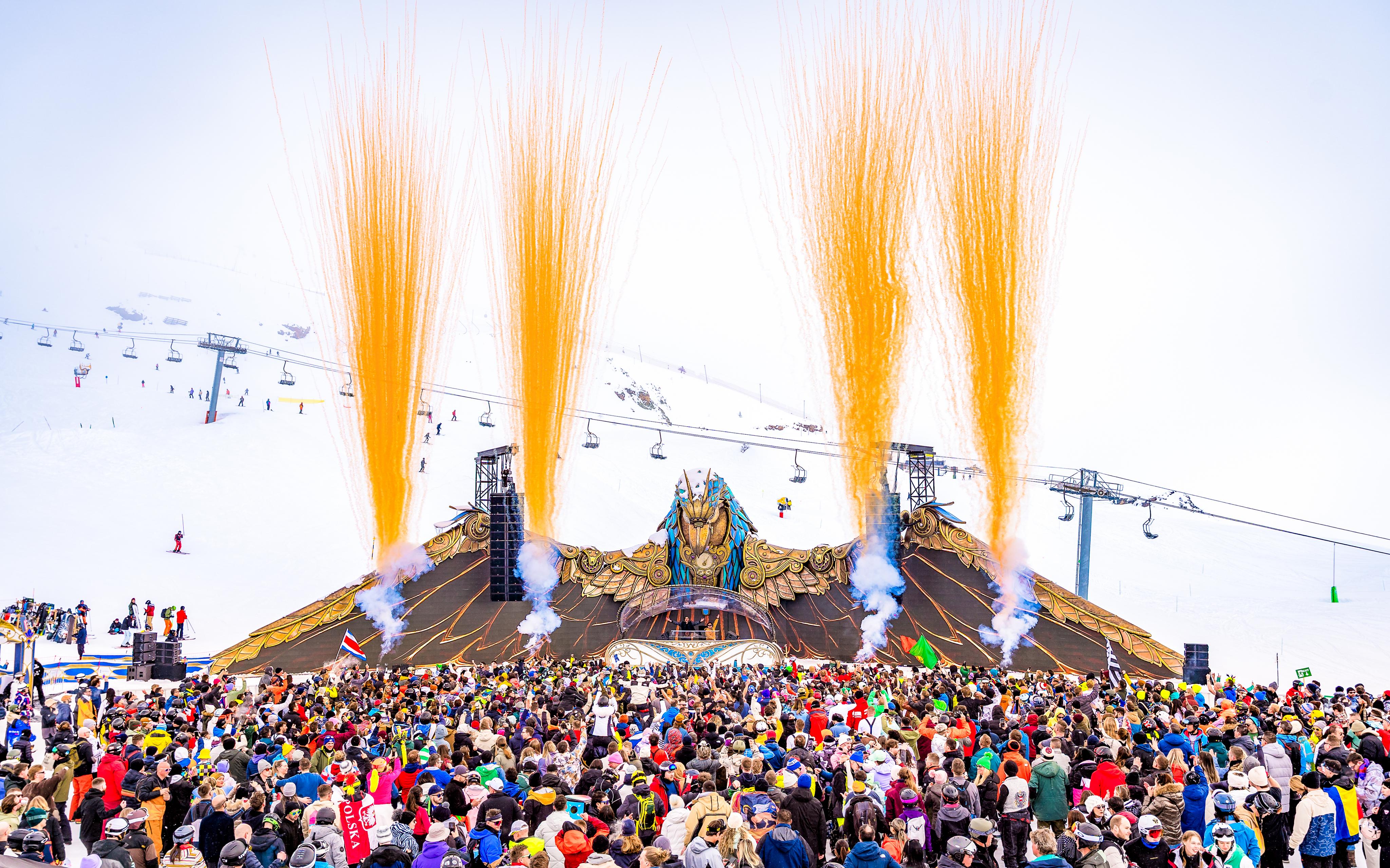 Tomorrowland Winter 2026 для компании от 6-10 человек (7/12)