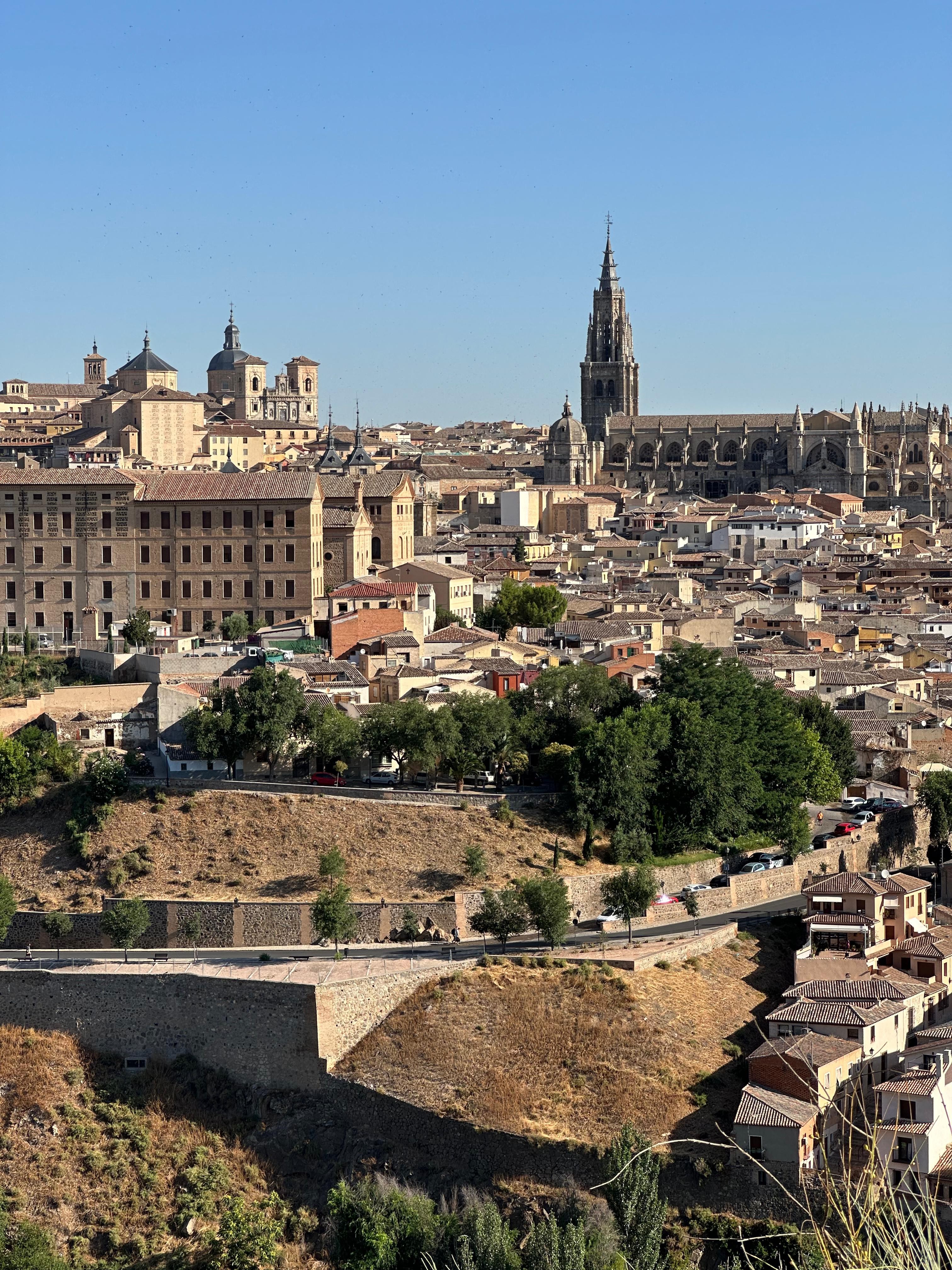 Испания Классика: Барселона и Мадрид, Кордова, Гранада и Валенсия (заезд в пятницу) (12/25)