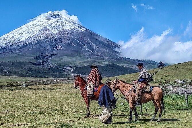 Full Day Cotopaxi exploration on Horseback riding - Shared Group (6/8)