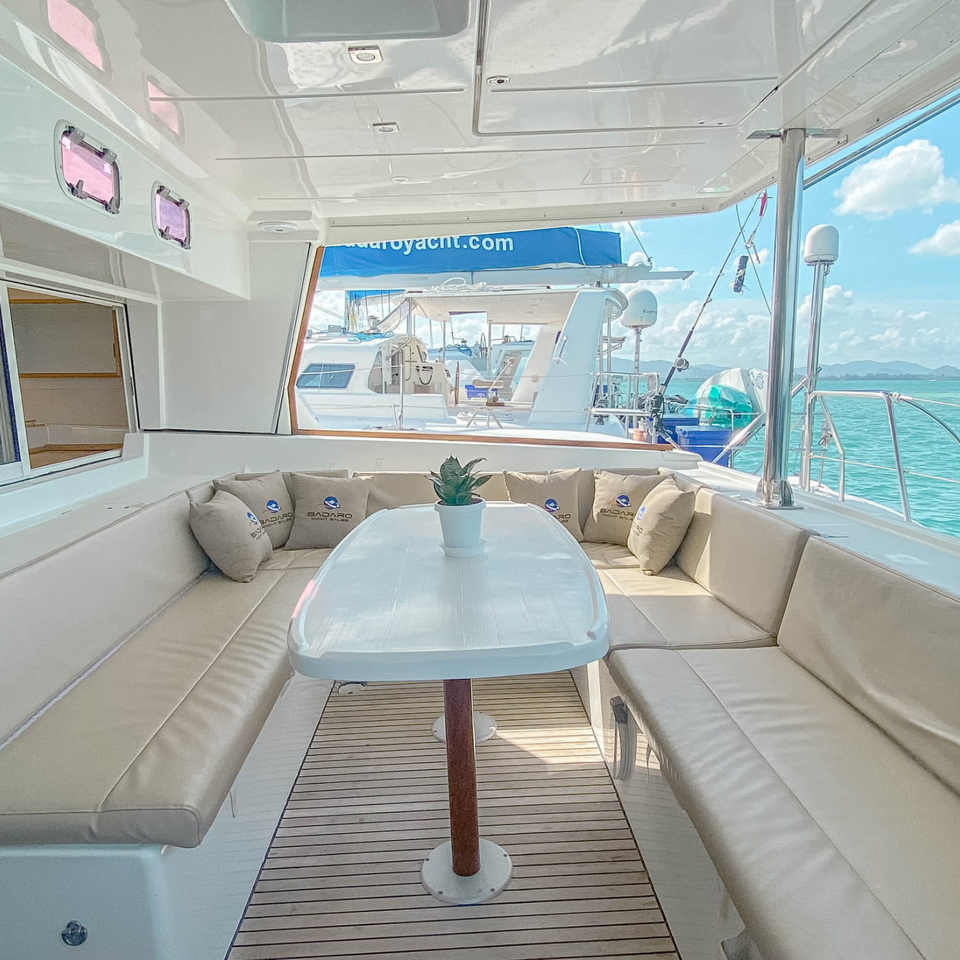 Тропический круиз в Рай Программа полного дневного морского похода (4/15)