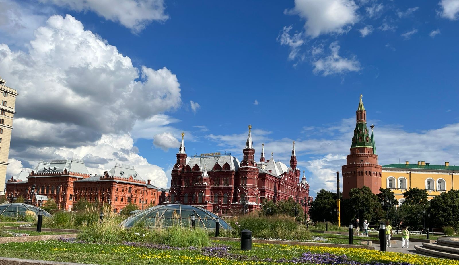 Легенды Ссср - Высоцкий. Тур - живая память: Не волнуйтесь — я не уехал... из Москвы. (3/10)