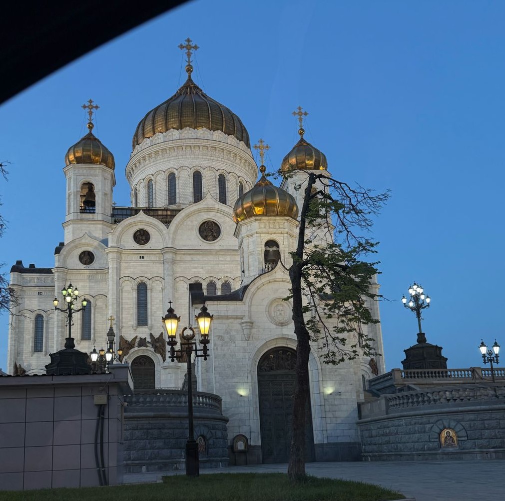 Легенды Ссср - Высоцкий. Тур - живая память: Не волнуйтесь — я не уехал... из Москвы. (4/10)