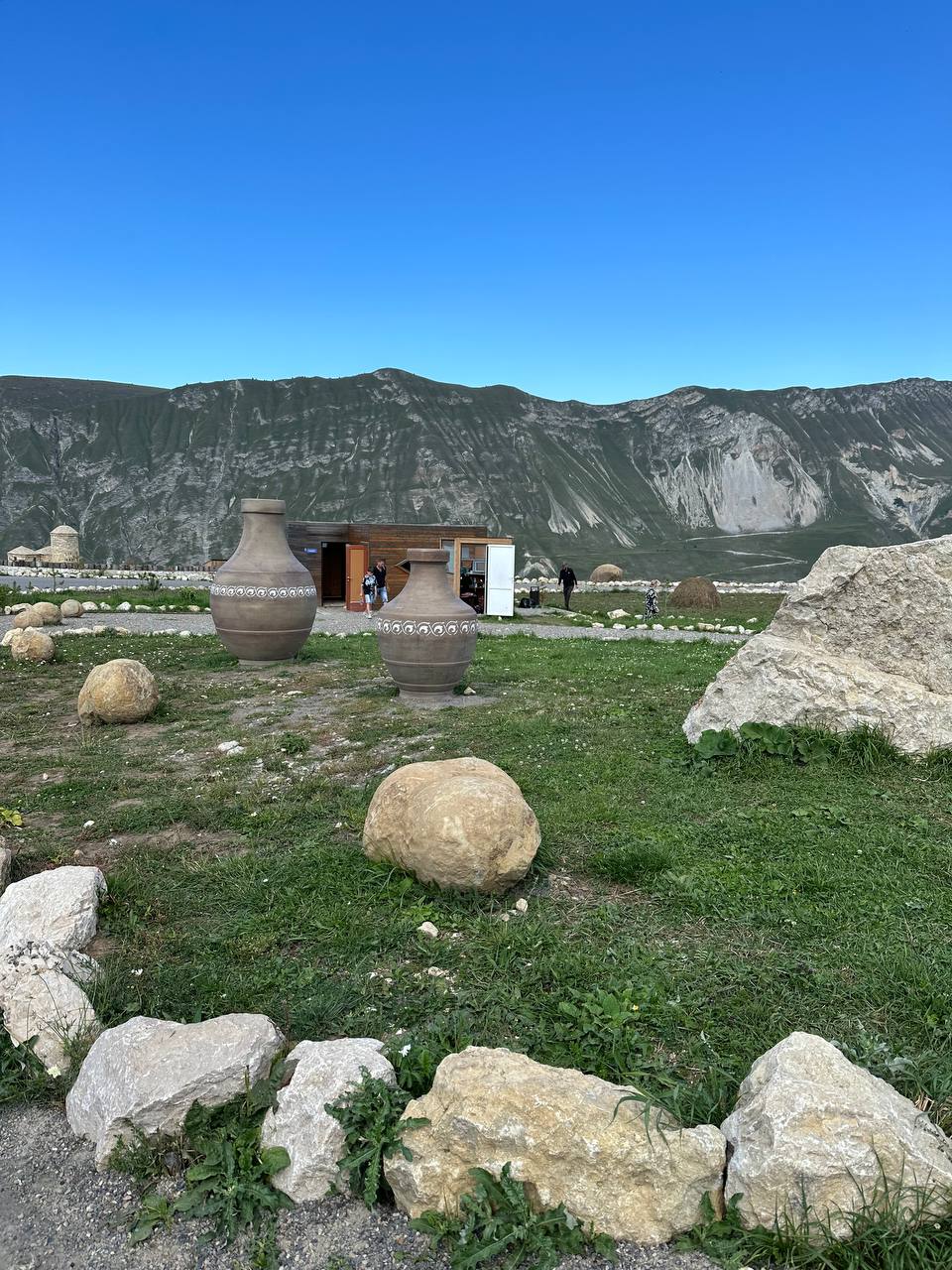 Аул Гуниб и Салтинский подземный водопад. Все включено. (6/11)