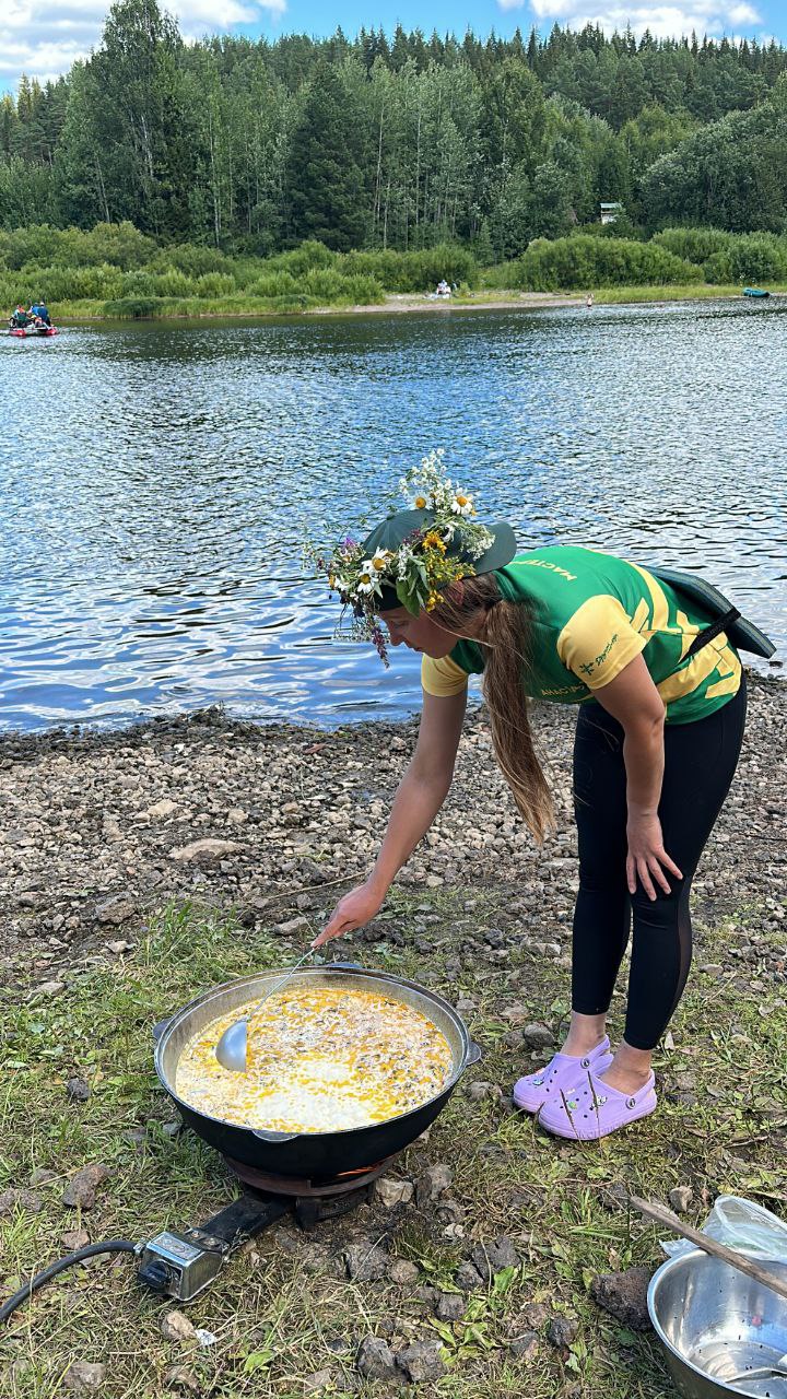 Сплав по Чусовой: вниз по реке теснин (7/17)