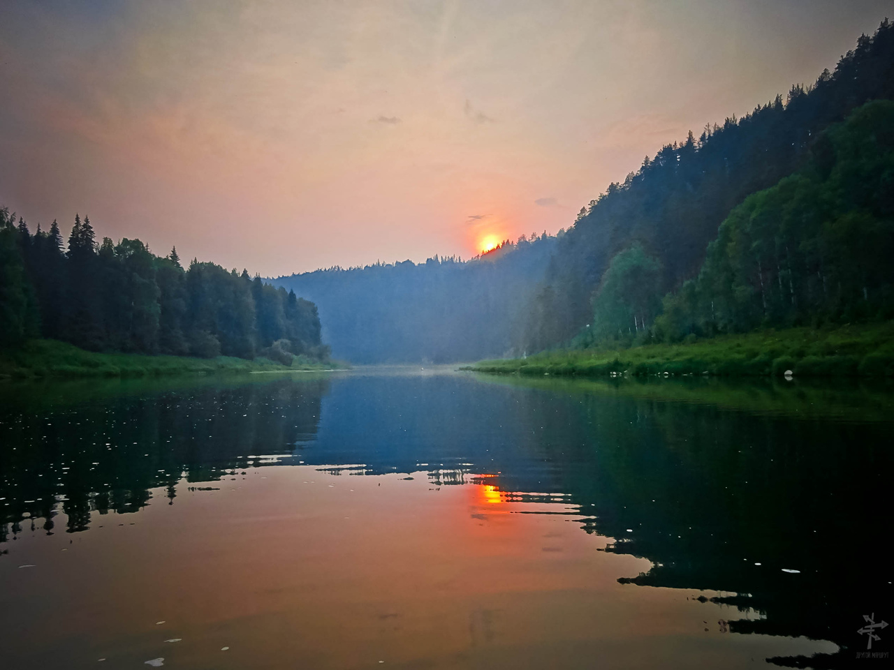 Сплав по Чусовой: вниз по реке теснин (2/17)