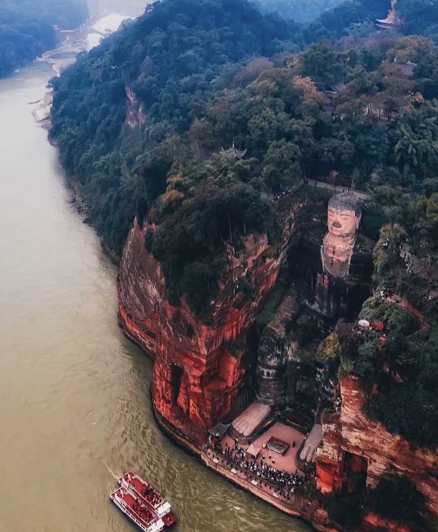 Путешествие к Гигантскому будде в Лэшань