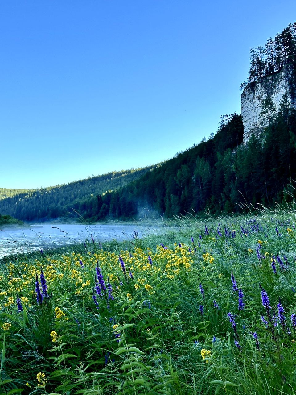 Сплав по Чусовой: вниз по реке теснин (13/17)