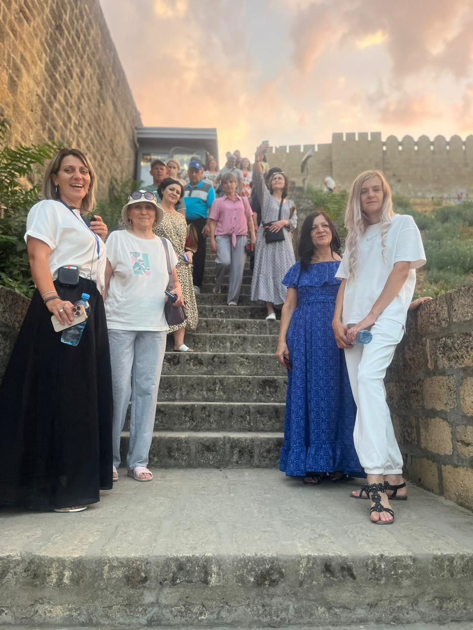 Дербент, цитадель Нарын кала, Экраноплан Лунь