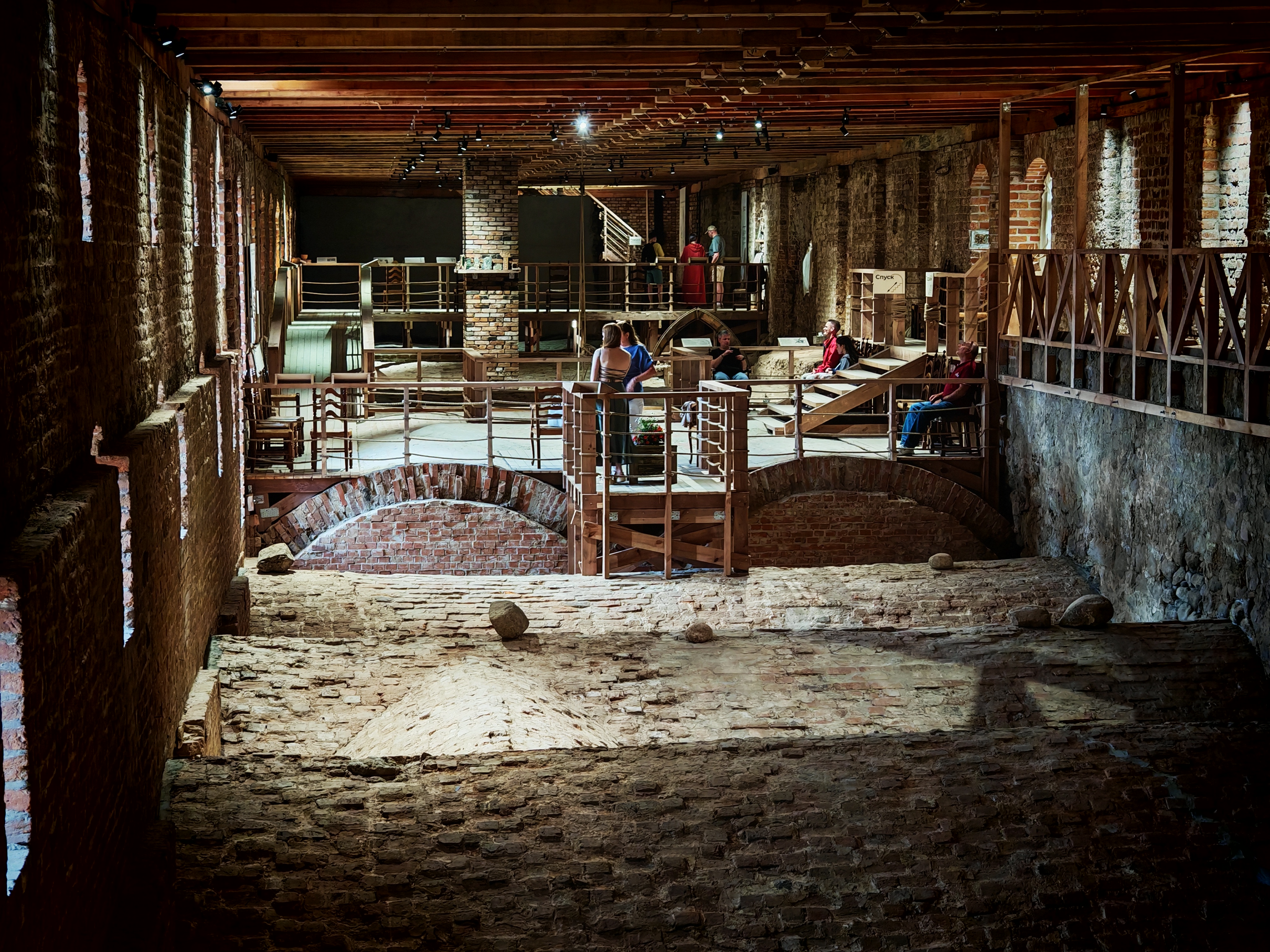 Квест   путешествие Архив забытых комендантов: поиск орденского кода (5/9)