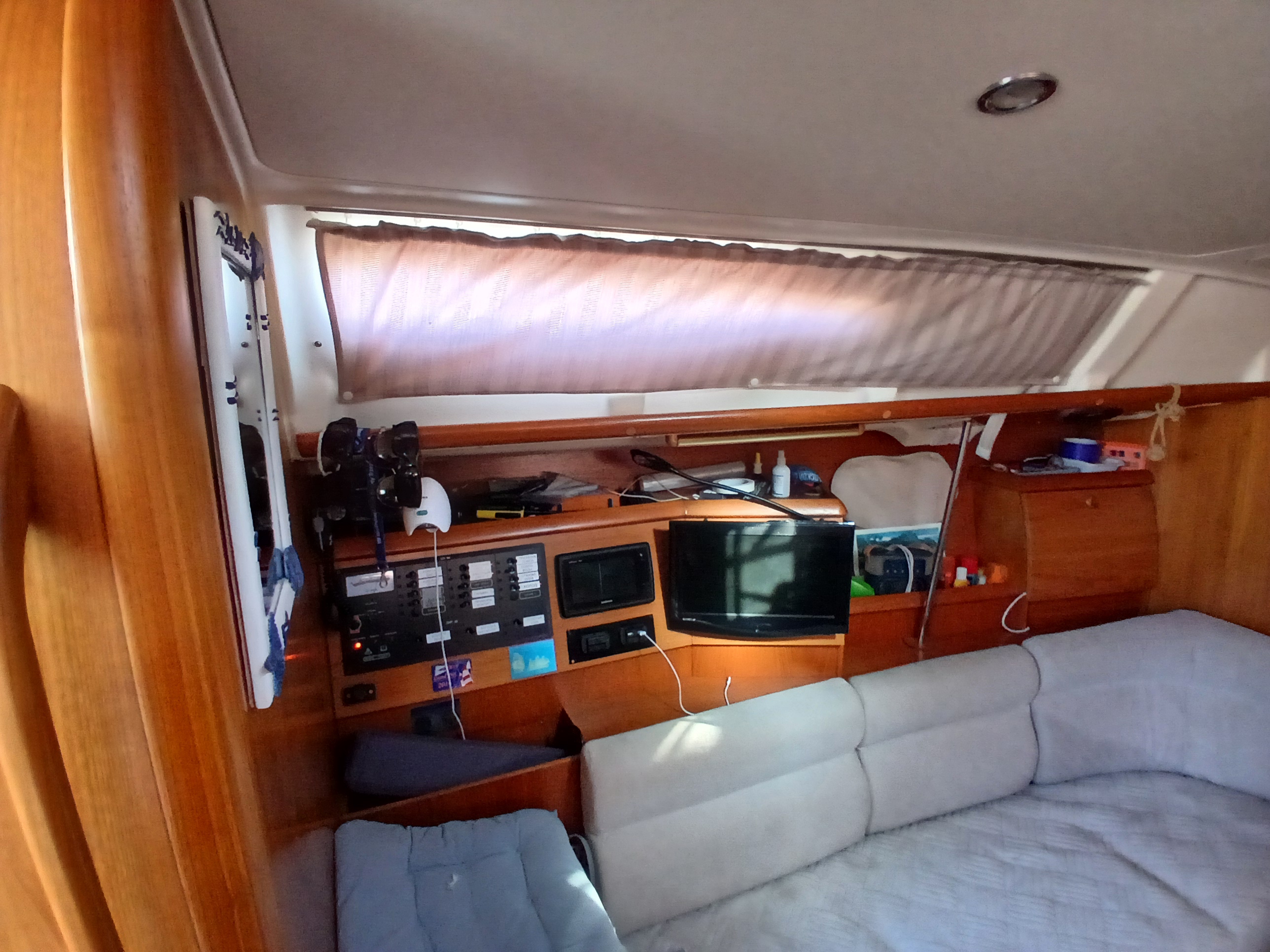 Откройте Волгоградское море на шикарной яхте Jeanneau 40. (15/42)