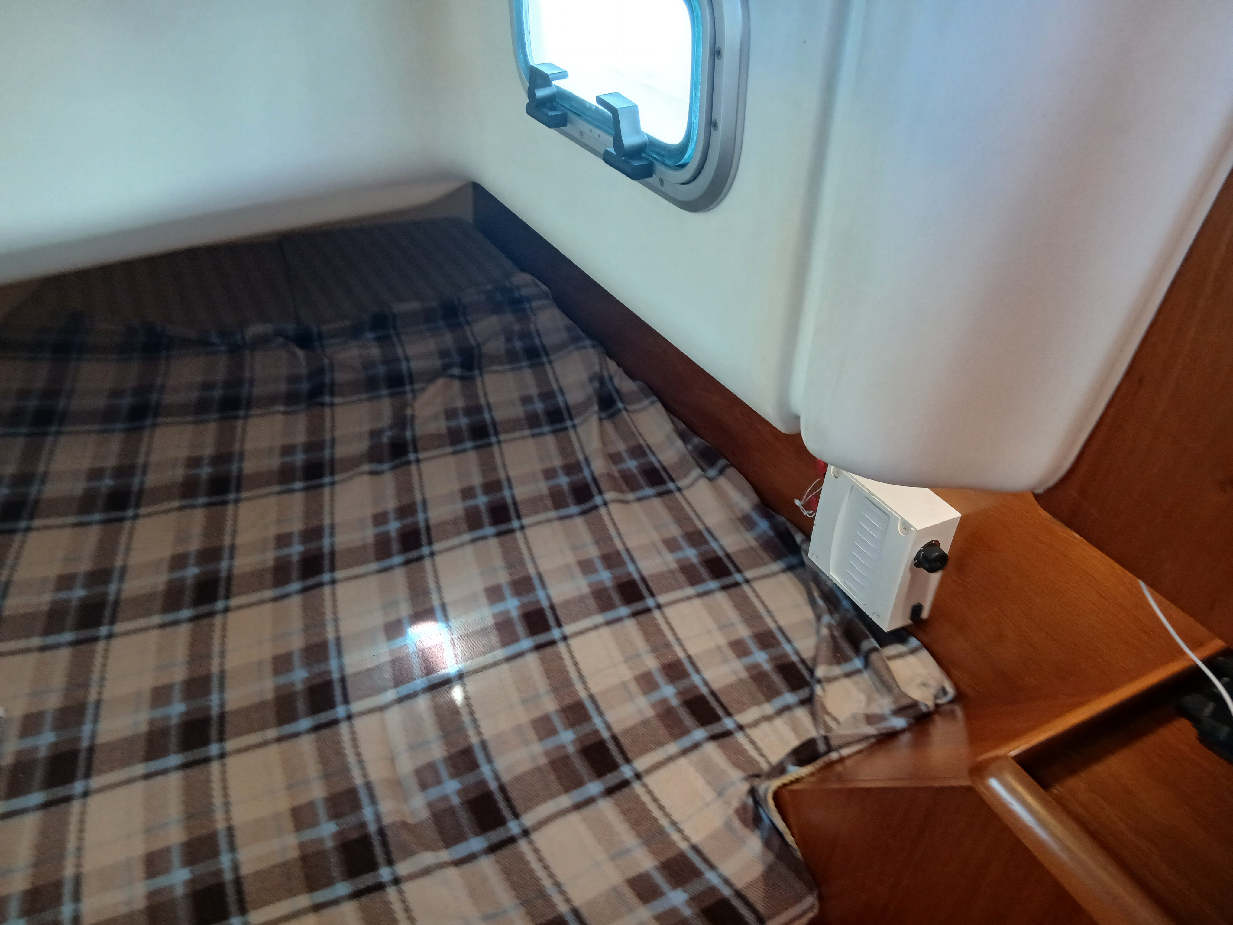 Откройте Волгоградское море на шикарной яхте Jeanneau 40. (18/42)