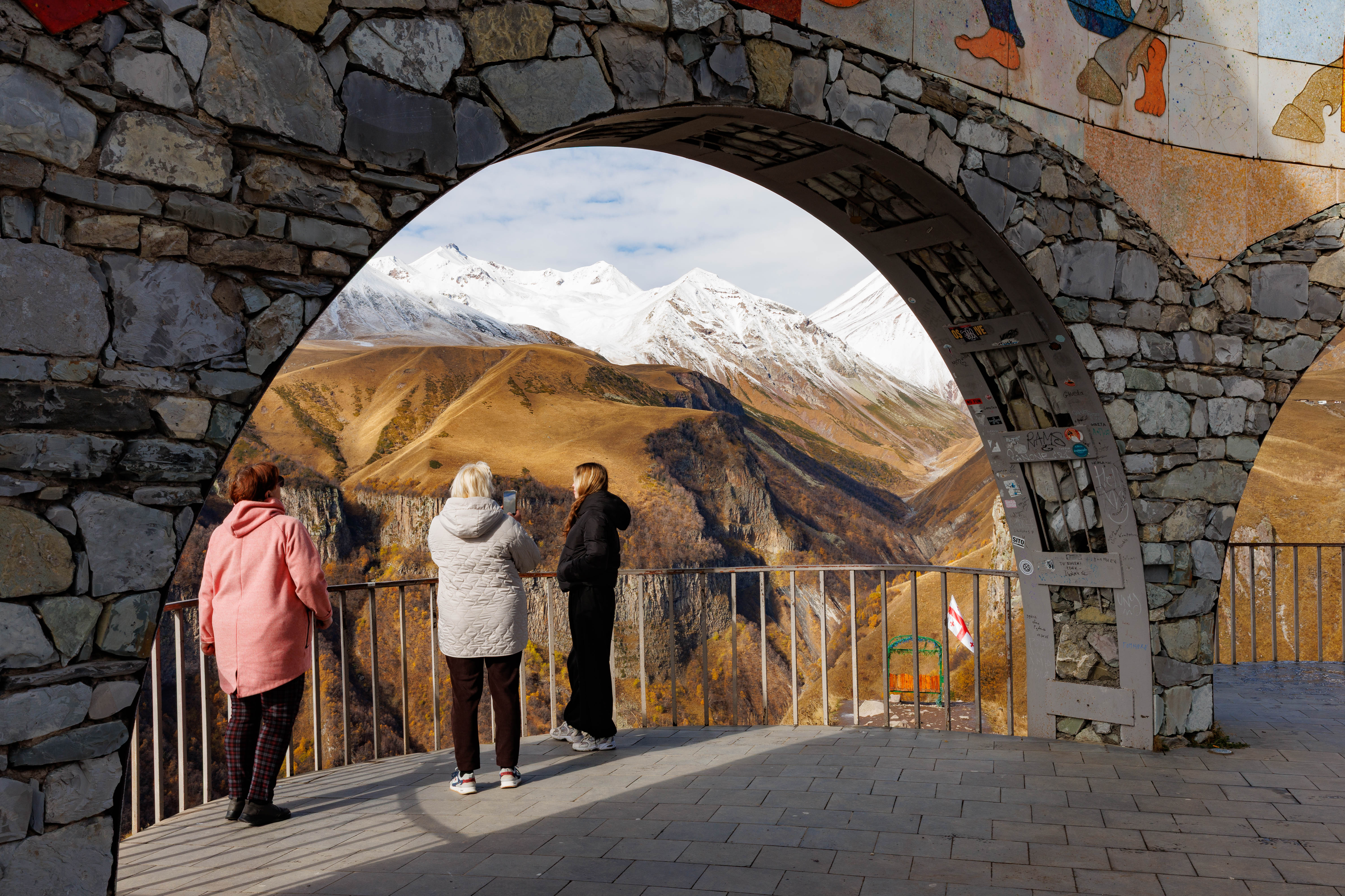 Горы, вино, великая история и люди! Яркая Грузия! (63/108)