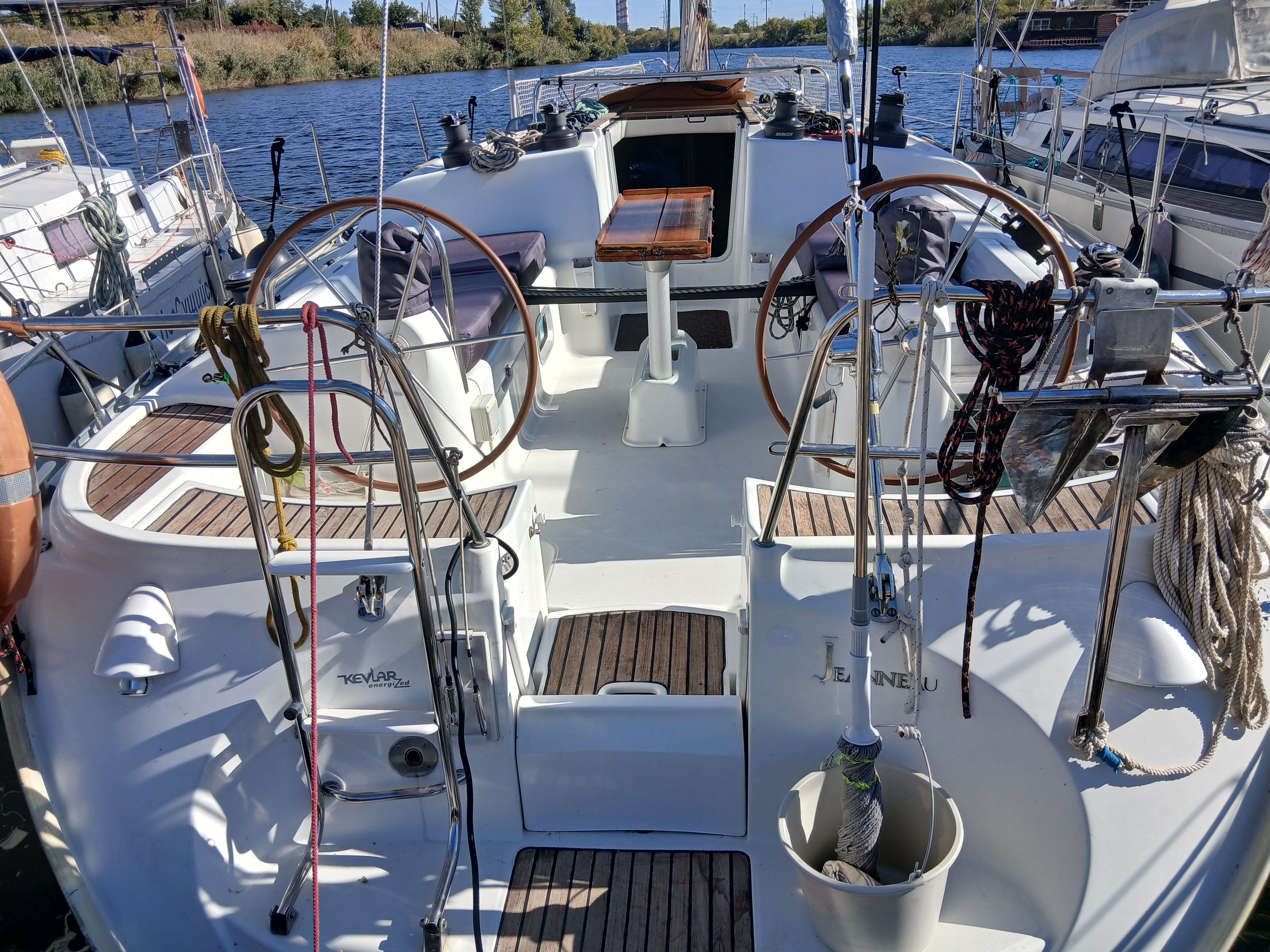 Откройте Волгоградское море на шикарной яхте Jeanneau 40. (3/42)