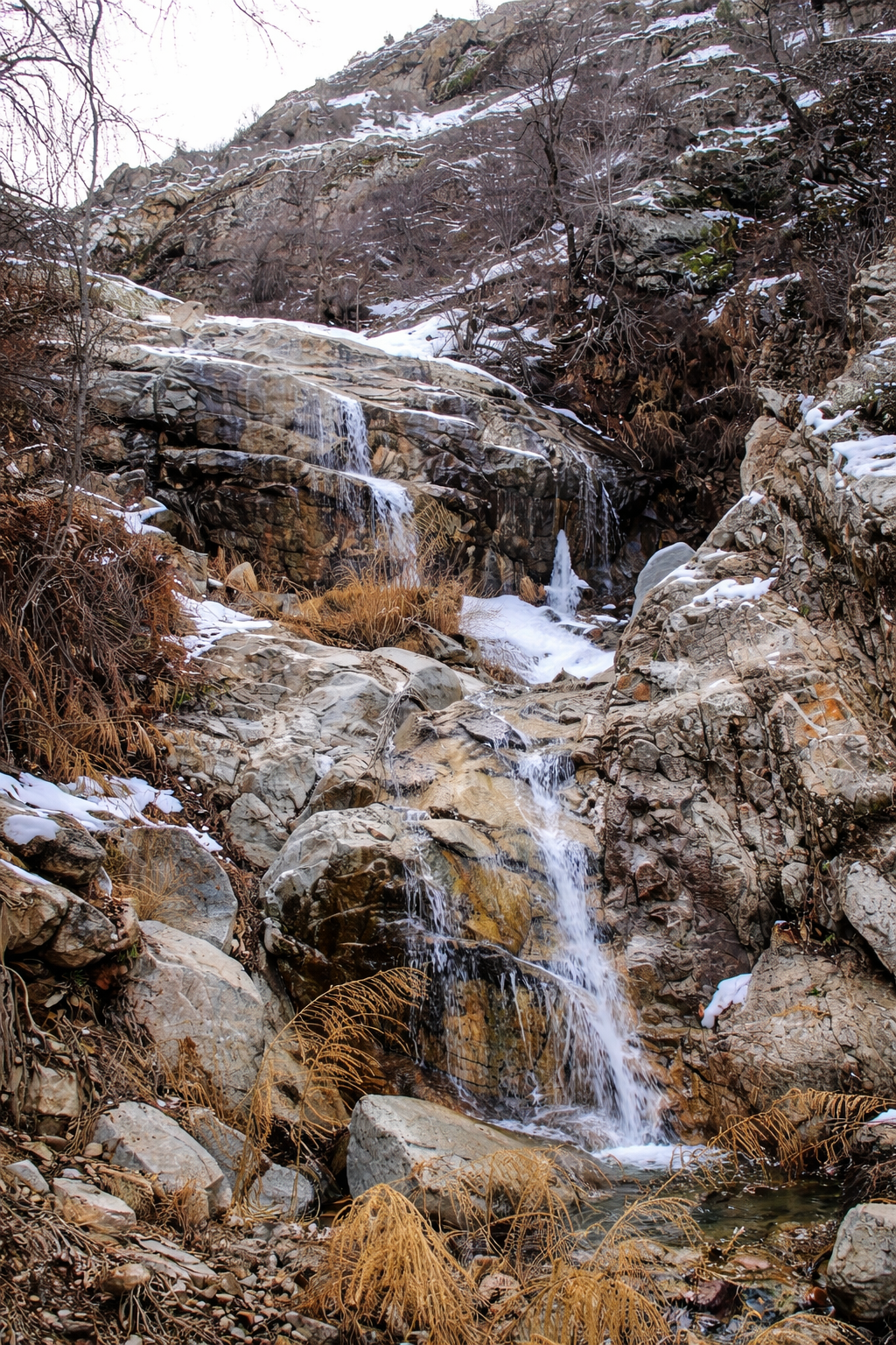 День в горах рядом с Душанбе: водопад и традиционная кухня (2/25)