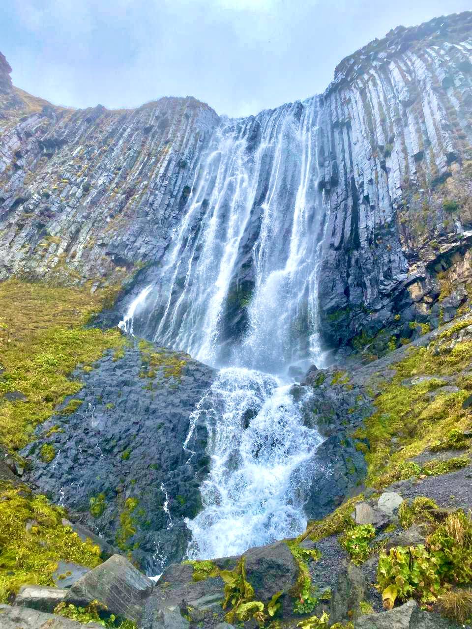 Терскольское ущелье. Легенды и мощь водопада