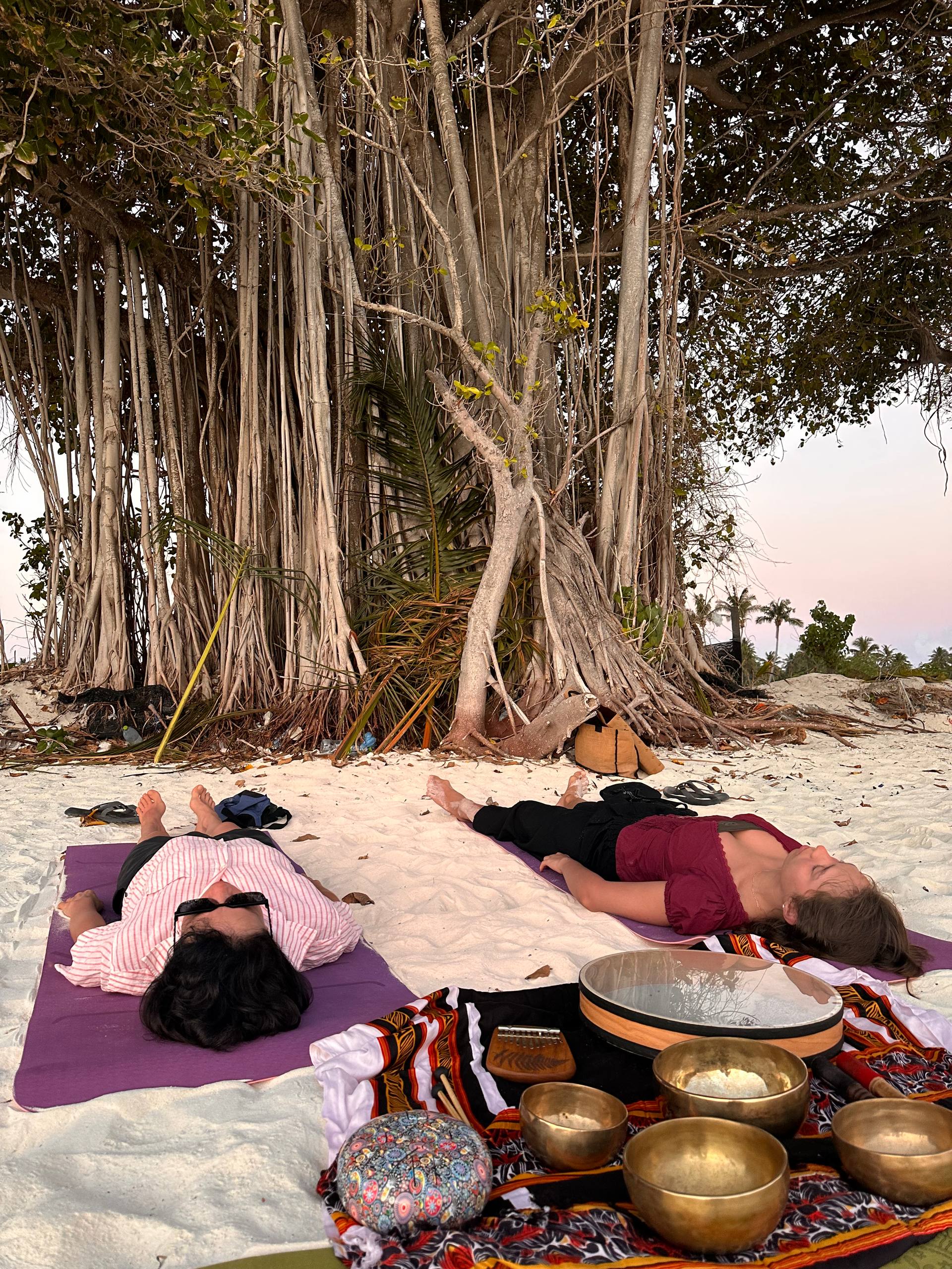 Тодду Magic: ретрит с йогой в гамаках и саунд-хилингом (45/58)