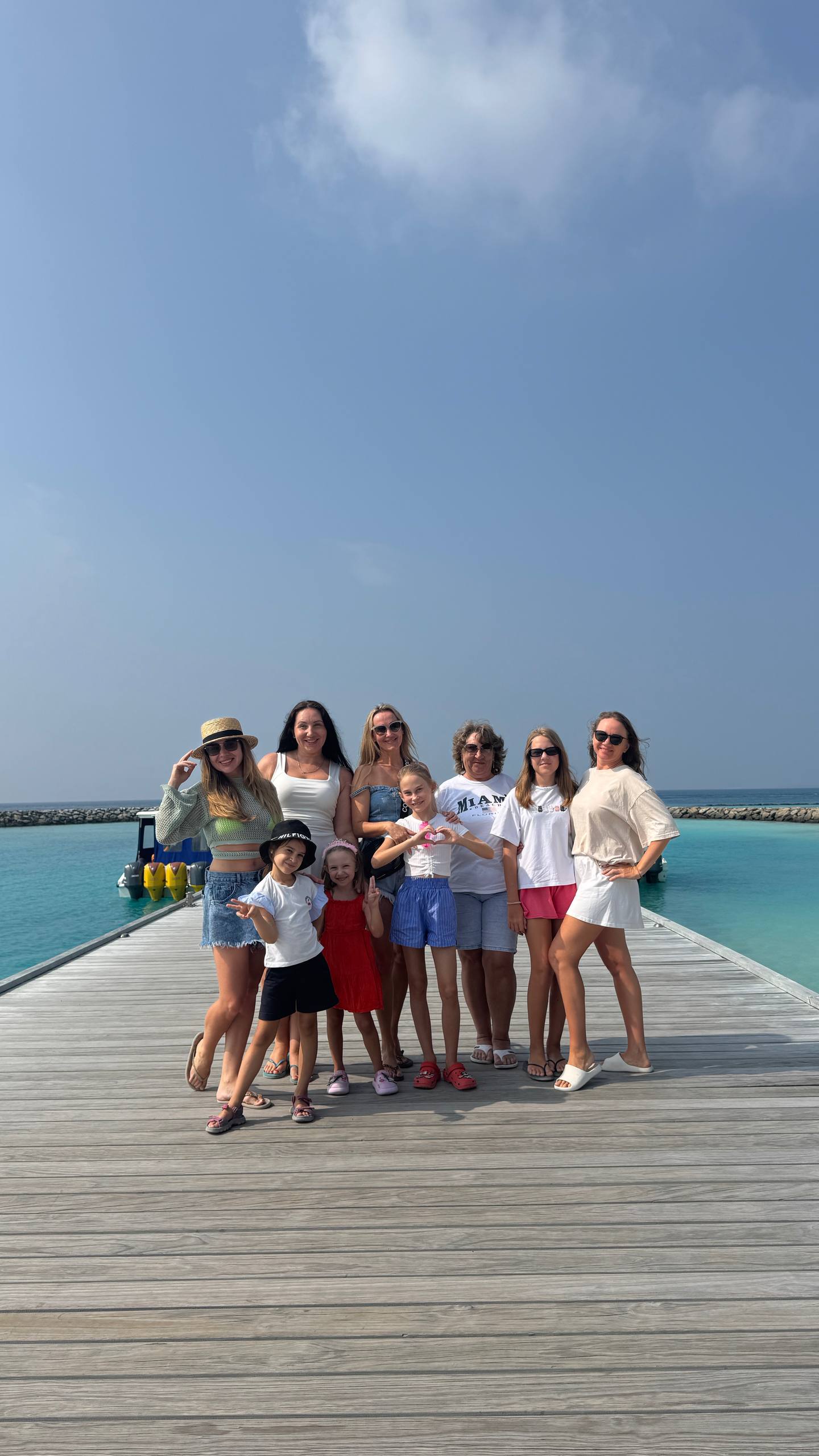 Тодду Magic: ретрит с йогой в гамаках и саунд-хилингом (12/58)