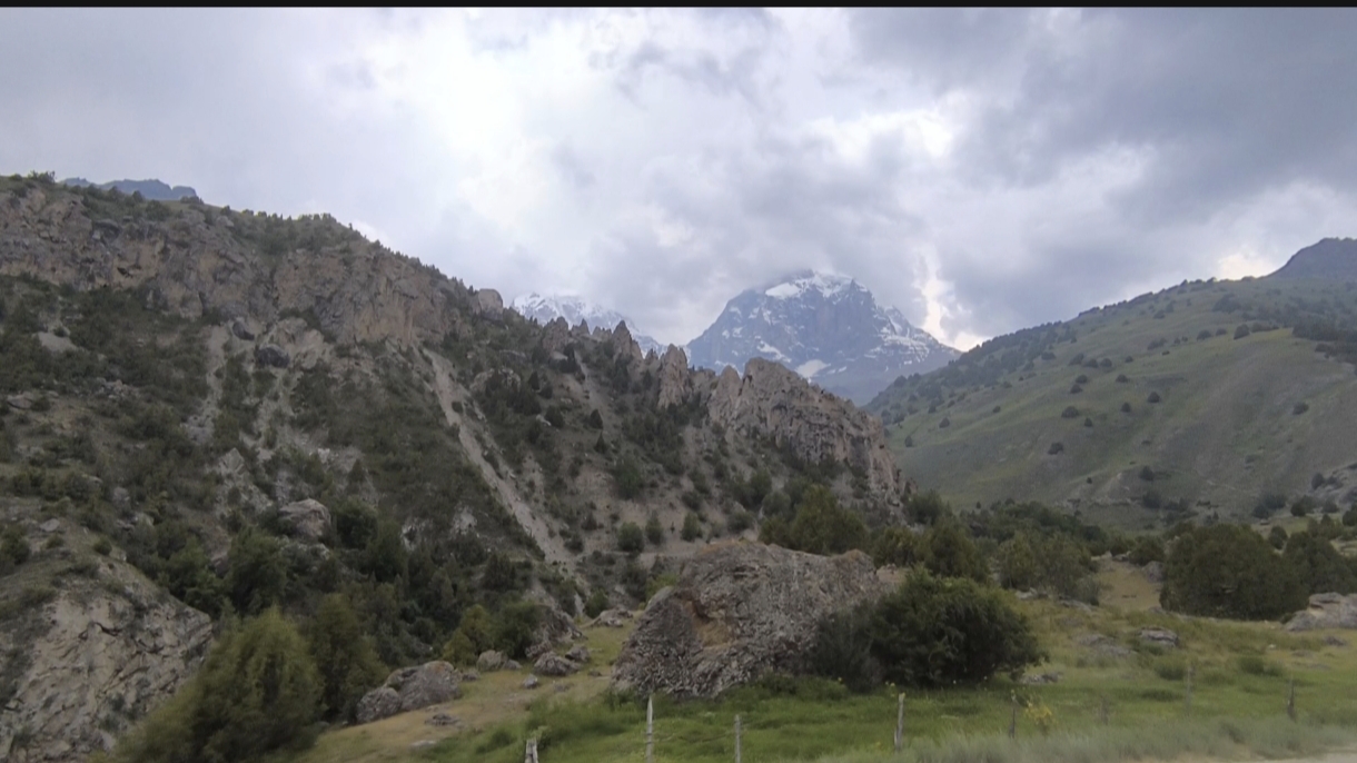 День в горах рядом с Душанбе: водопад и традиционная кухня (23/25)