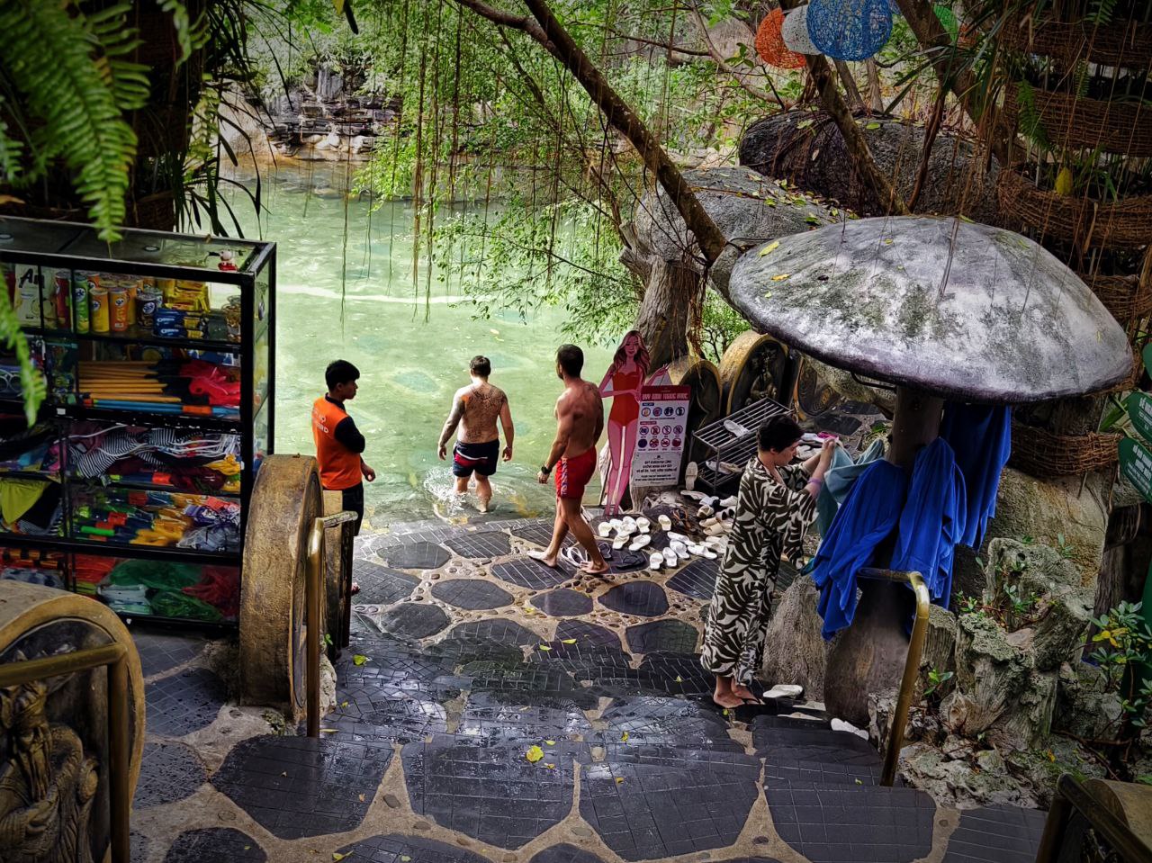 Путешествие к центру земли. Великолепный Дананг (13/35)