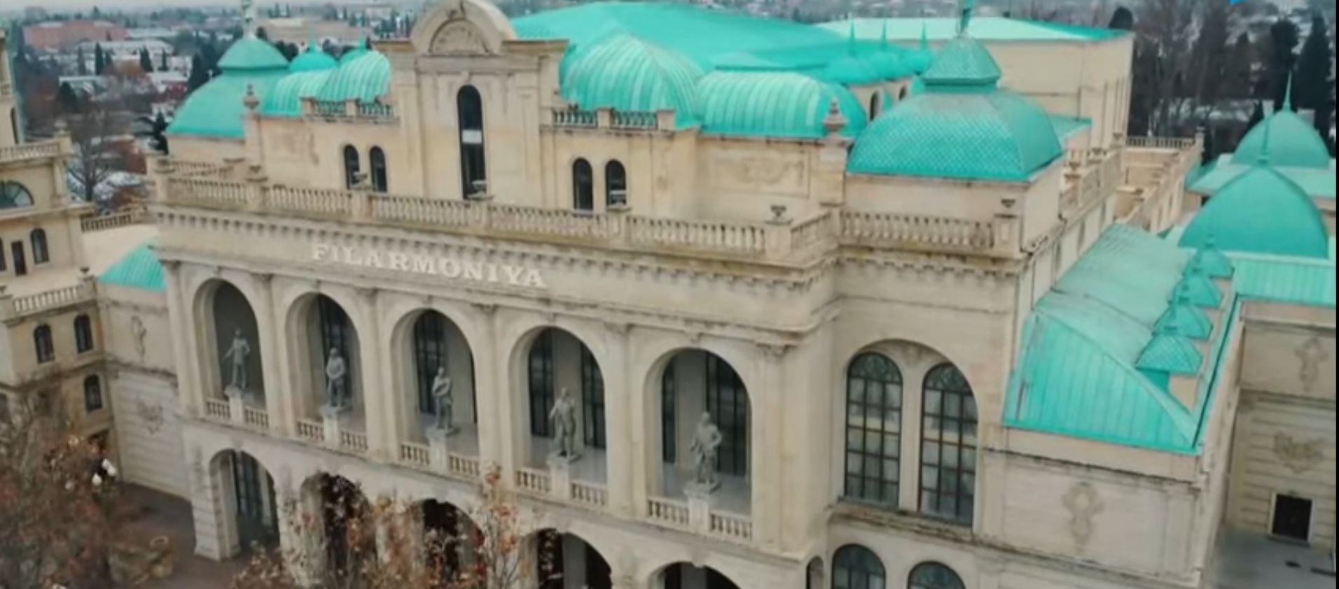 Гянджа — легенда в камне и стихах (8/23)