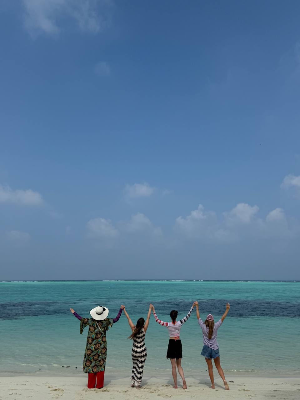 Тодду Magic: ретрит с йогой в гамаках и саунд-хилингом (37/58)