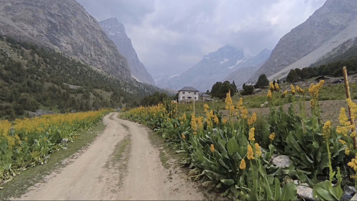 День в горах рядом с Душанбе: водопад и традиционная кухня (24/25)