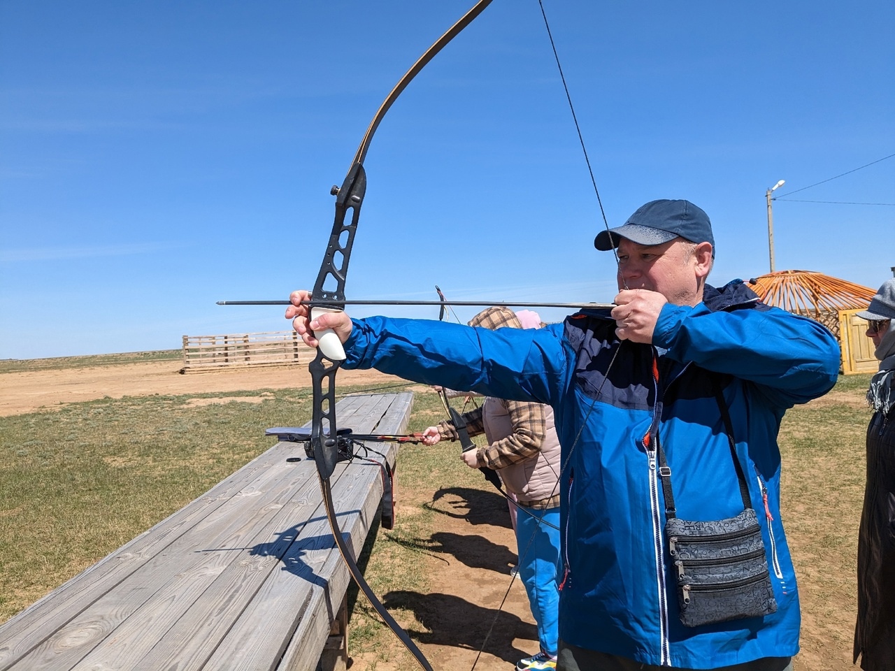 Калмыкия. Тюльпаны степи и буддийская тишина (20/37)