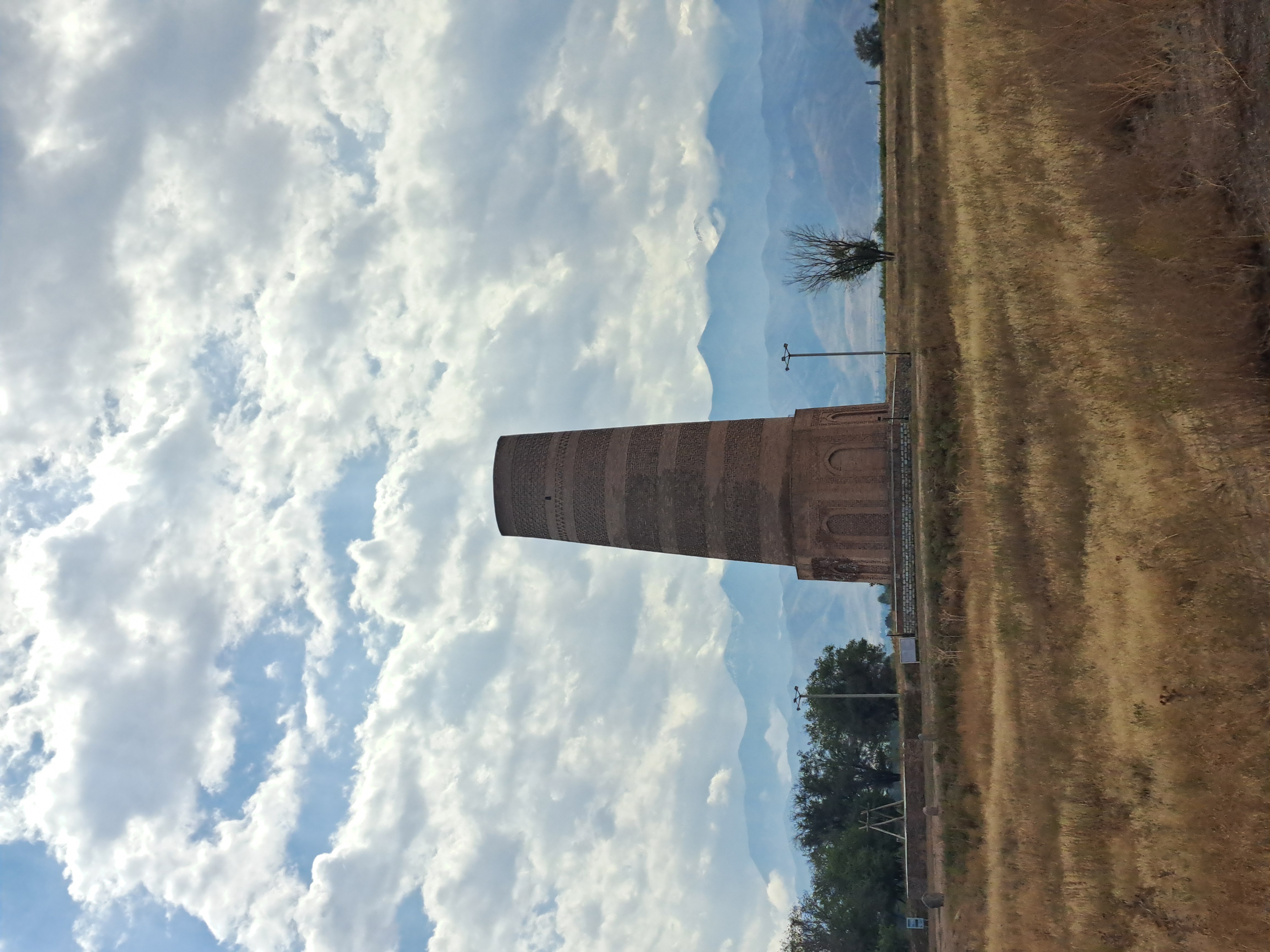 Весенняя Киргизия в мини-группе на джипах (16/29)