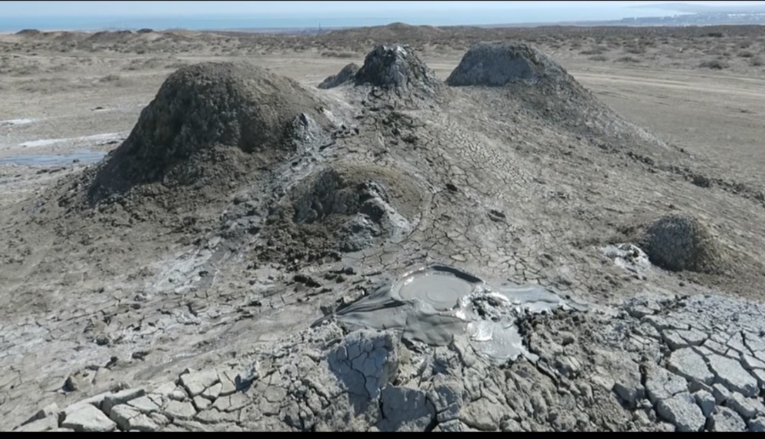 Юг Азербайджана за один день:от пещер Гобустана до субтропиков Ленькорани (73/75)