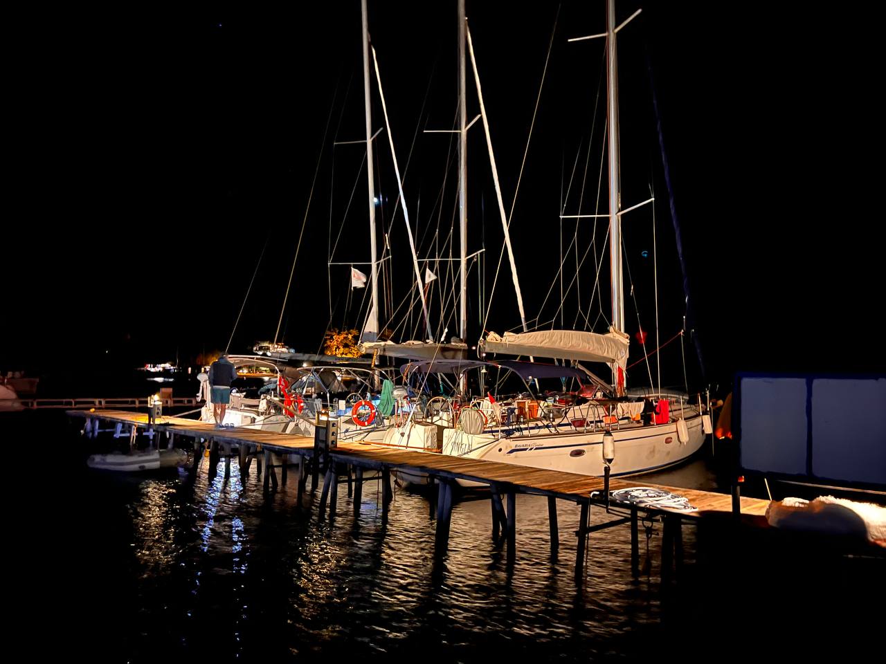 Комфорт и дикая природа: парусное путешествие на яхте по Турции (3/22)