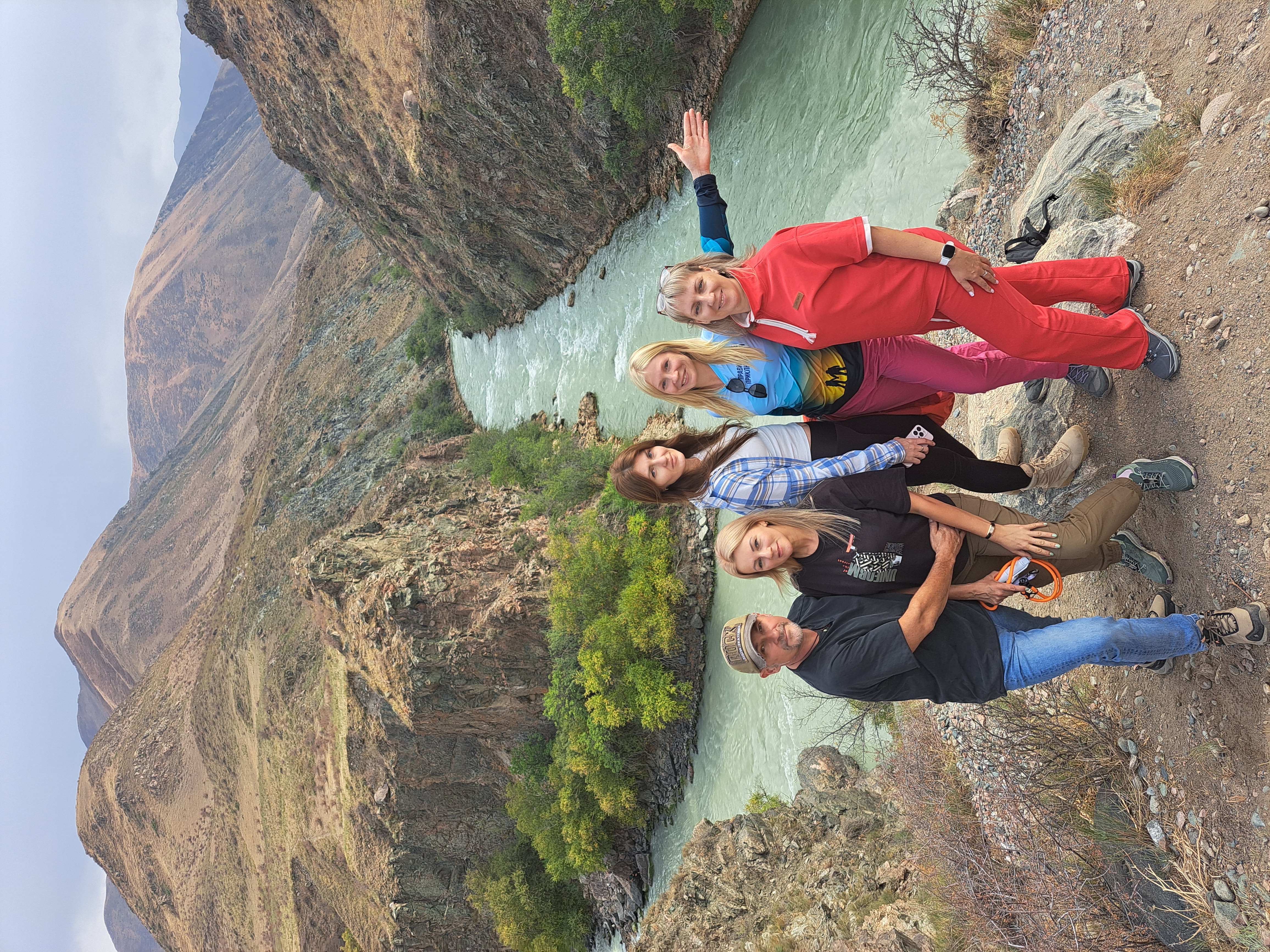 Весенняя Киргизия в мини-группе на джипах (18/29)