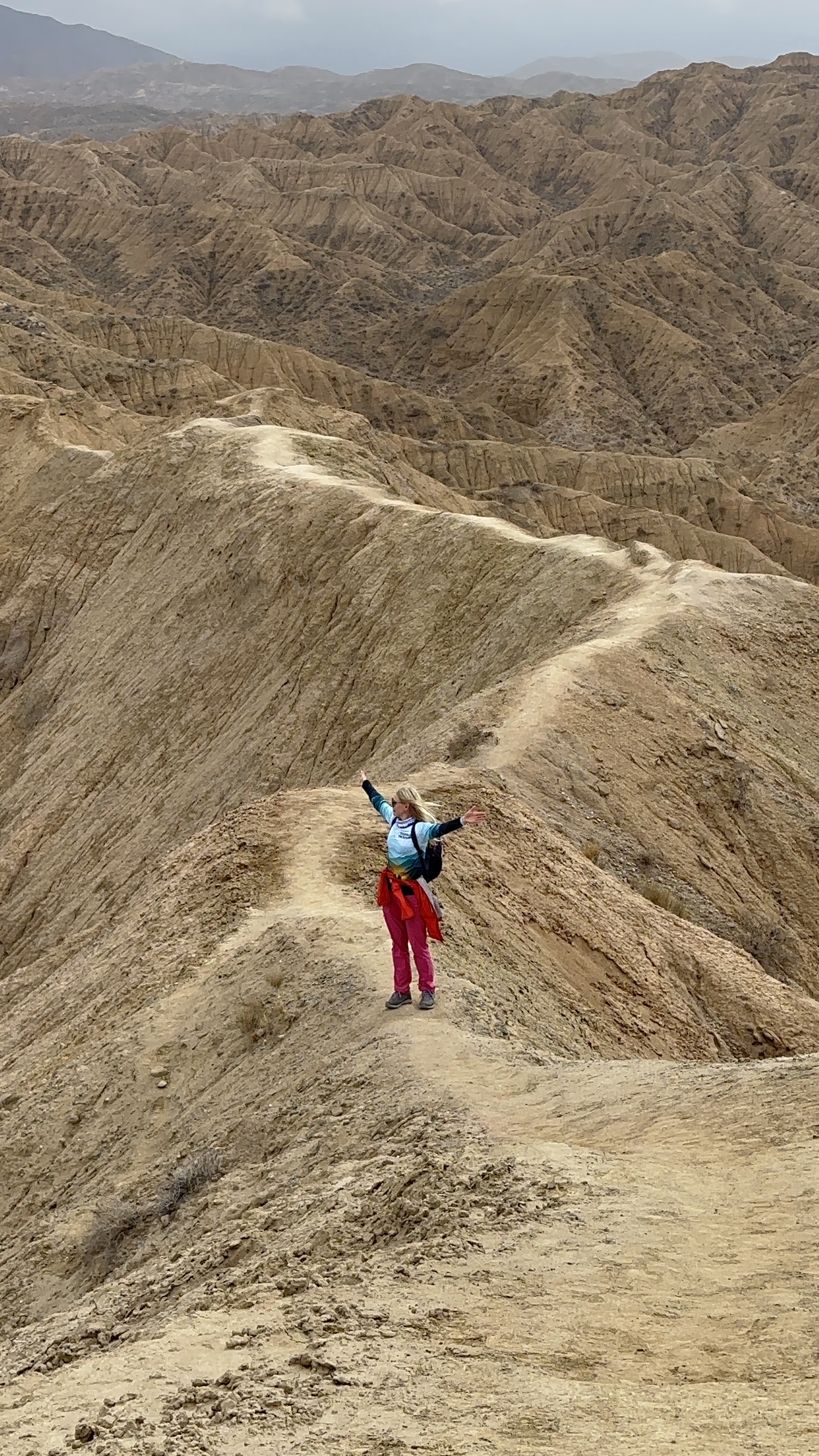 Весенняя Киргизия в мини-группе на джипах