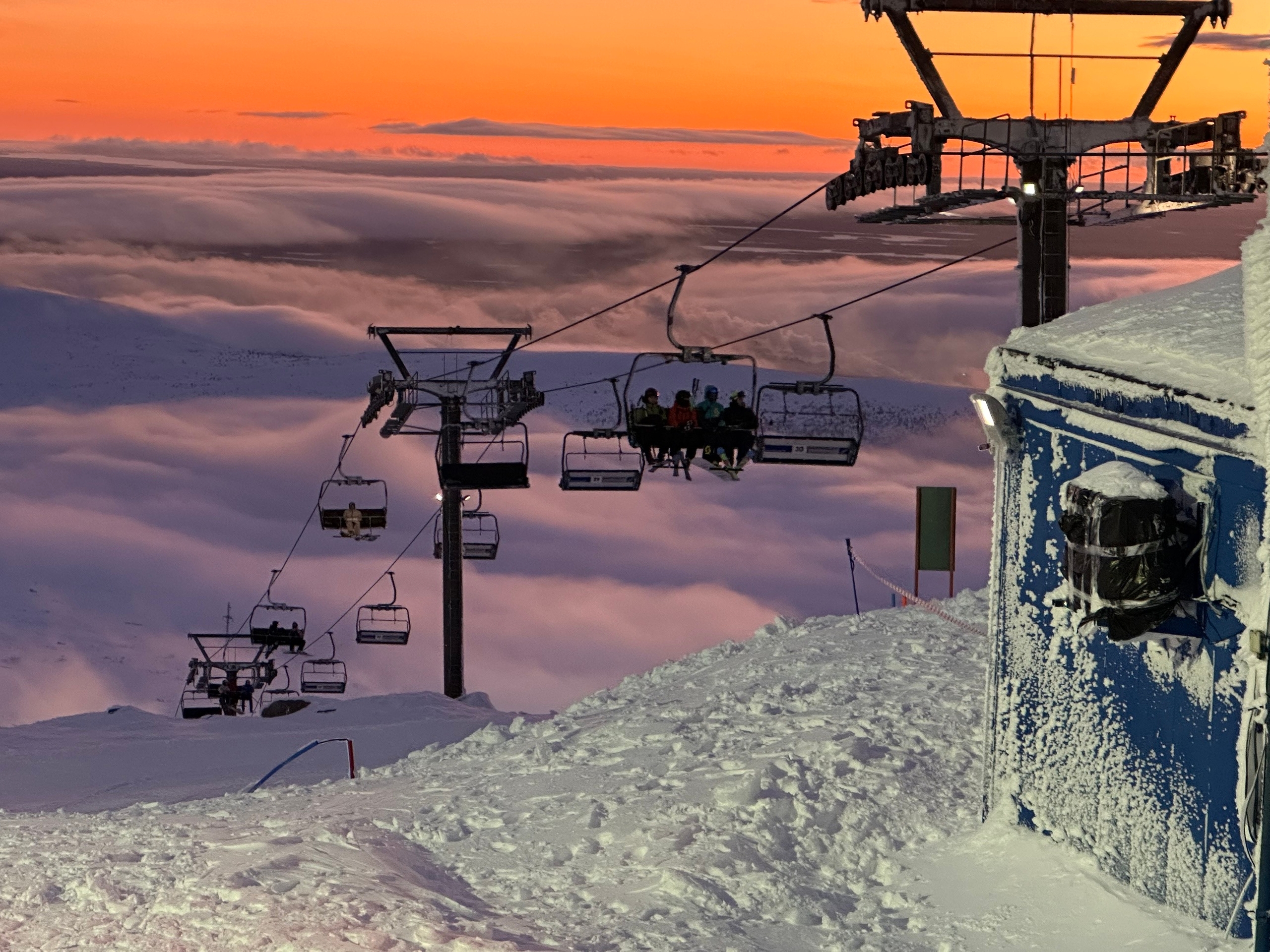 Приключенческий Кольский. Териберка + сияние + Хибины. Двухдневная классика (10/16)