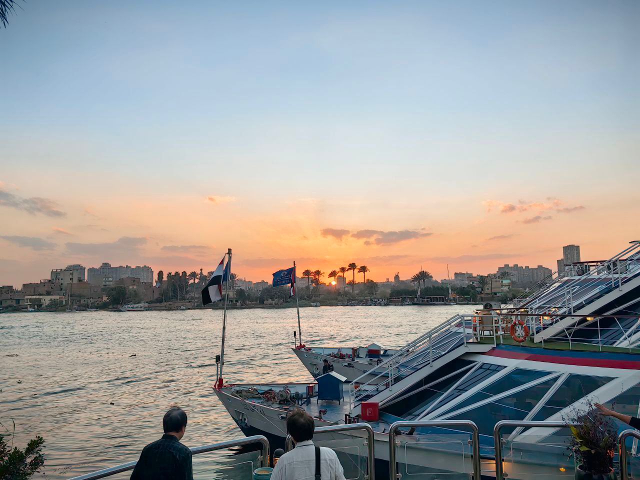 Вечерний круиз по Нилу, рынок Хан эль-Халили и улица Аль-Муизз (всё включено)