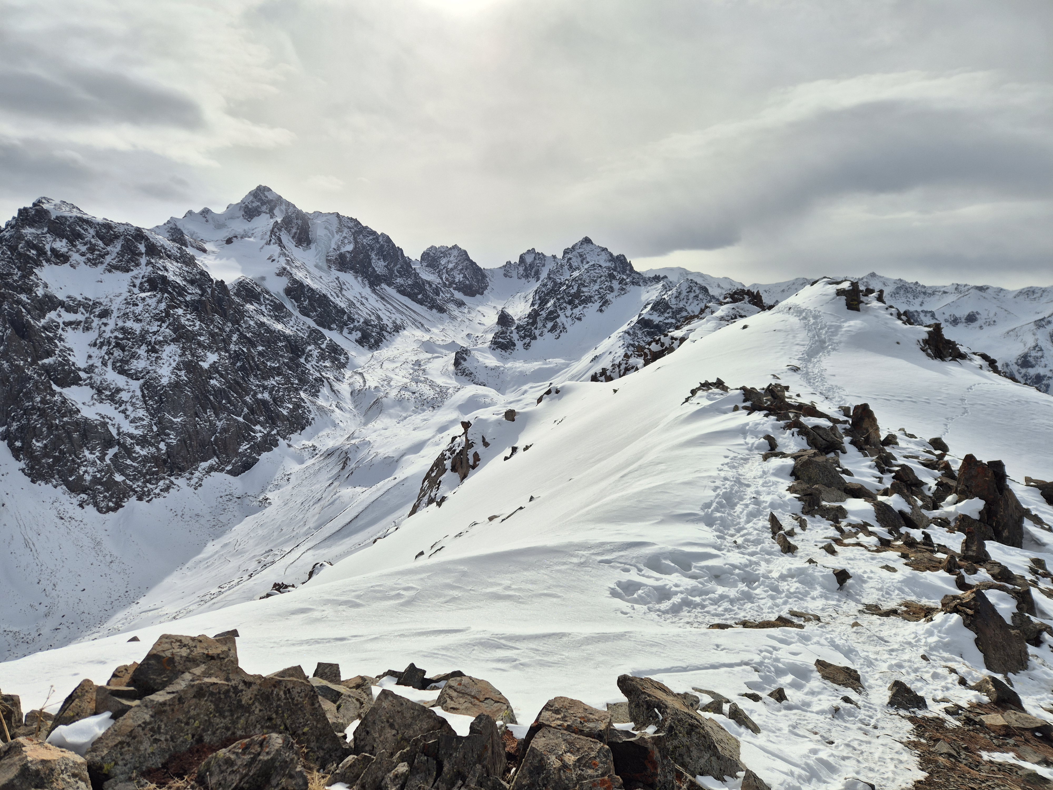 Малая Алматинская кругосветка - четыре 3х тысячника за 1 день (4/19)