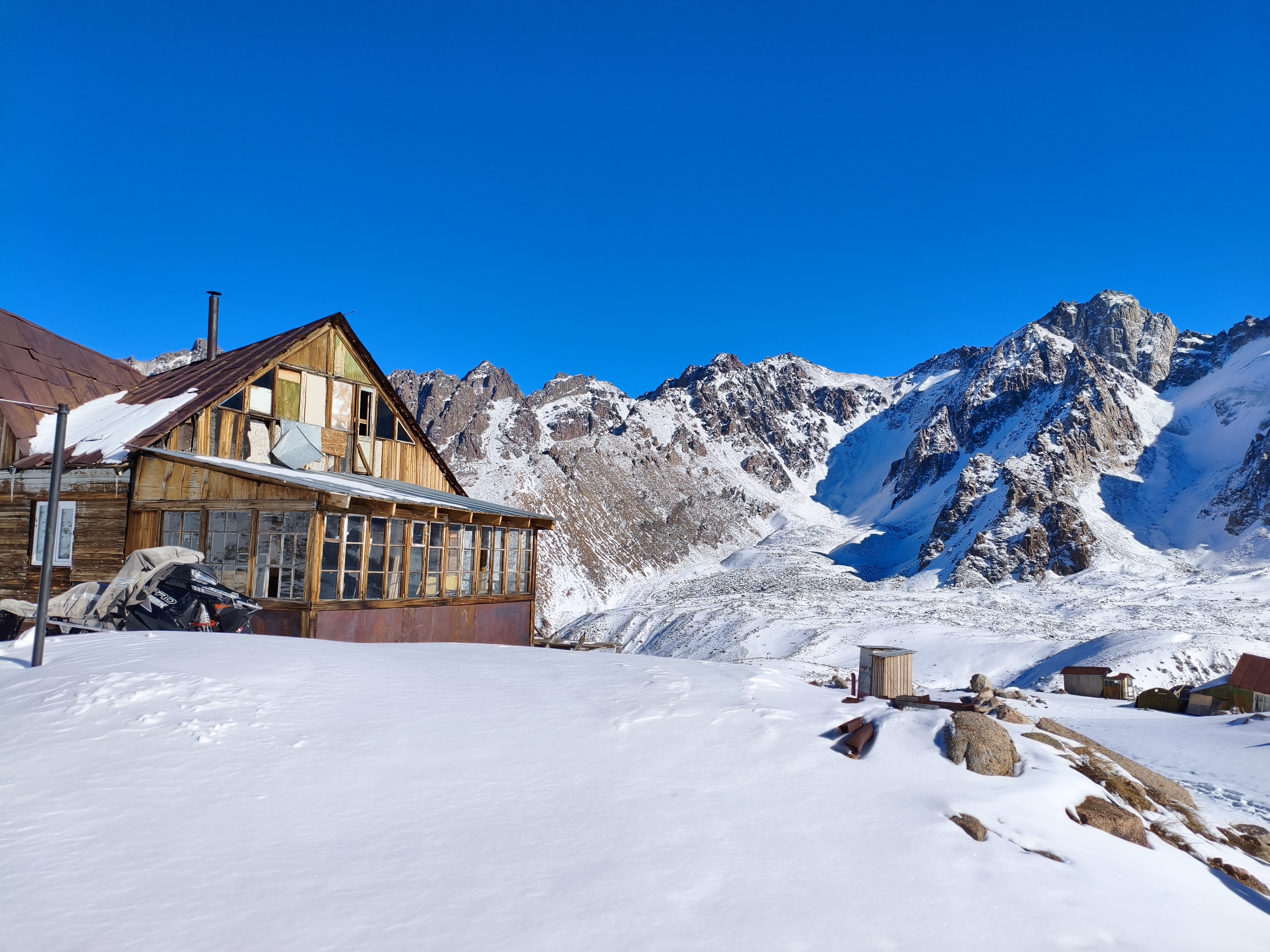 Поход на гляциологическую станцию Т1 на высоте 3450м. н.у.м. (6/17)