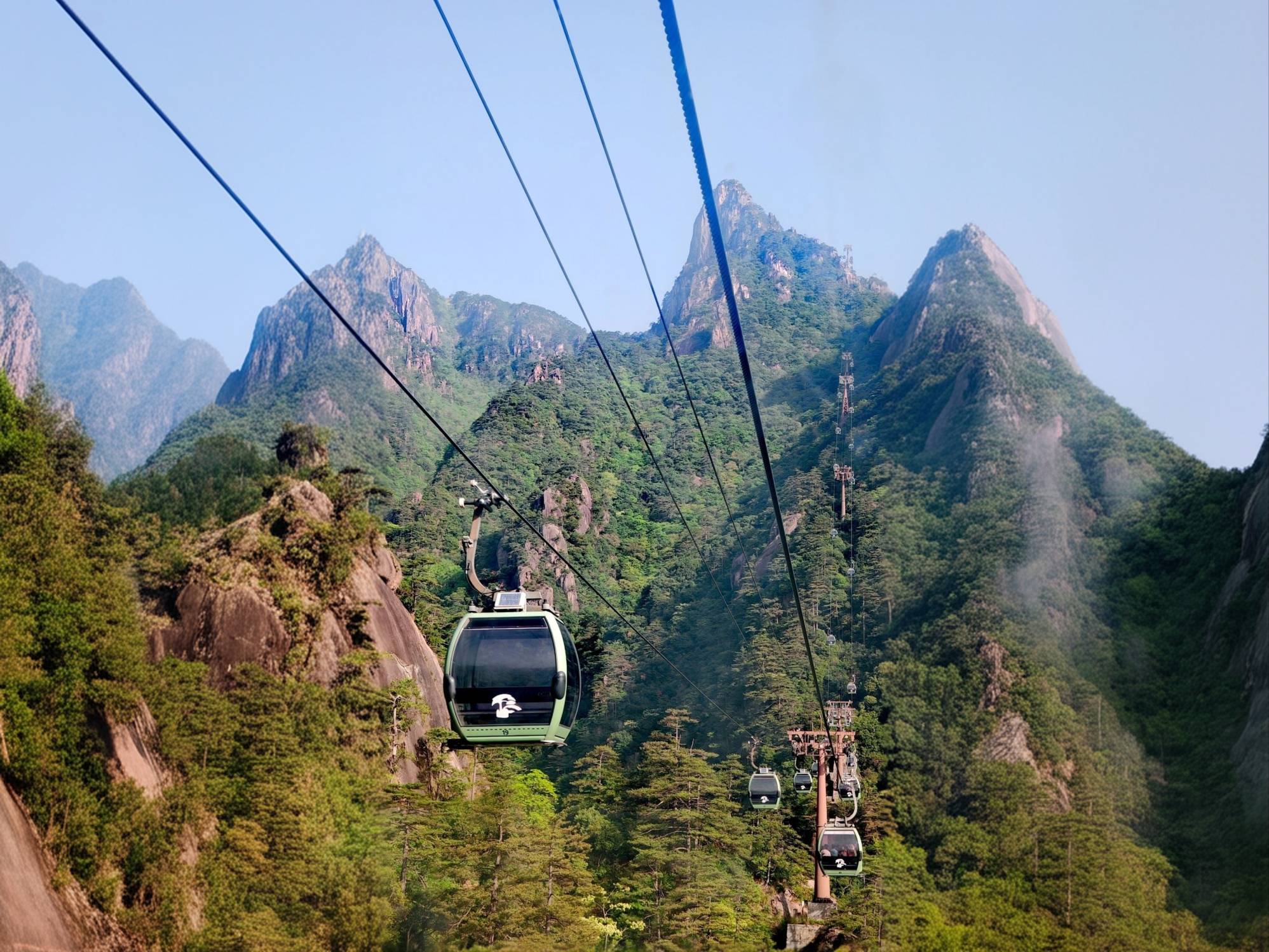 Красоты Восточного Китая: Шанхай, Чжуцзяцзяо, озеро Циншань, рассвет в горах Хуаншань (43/56)