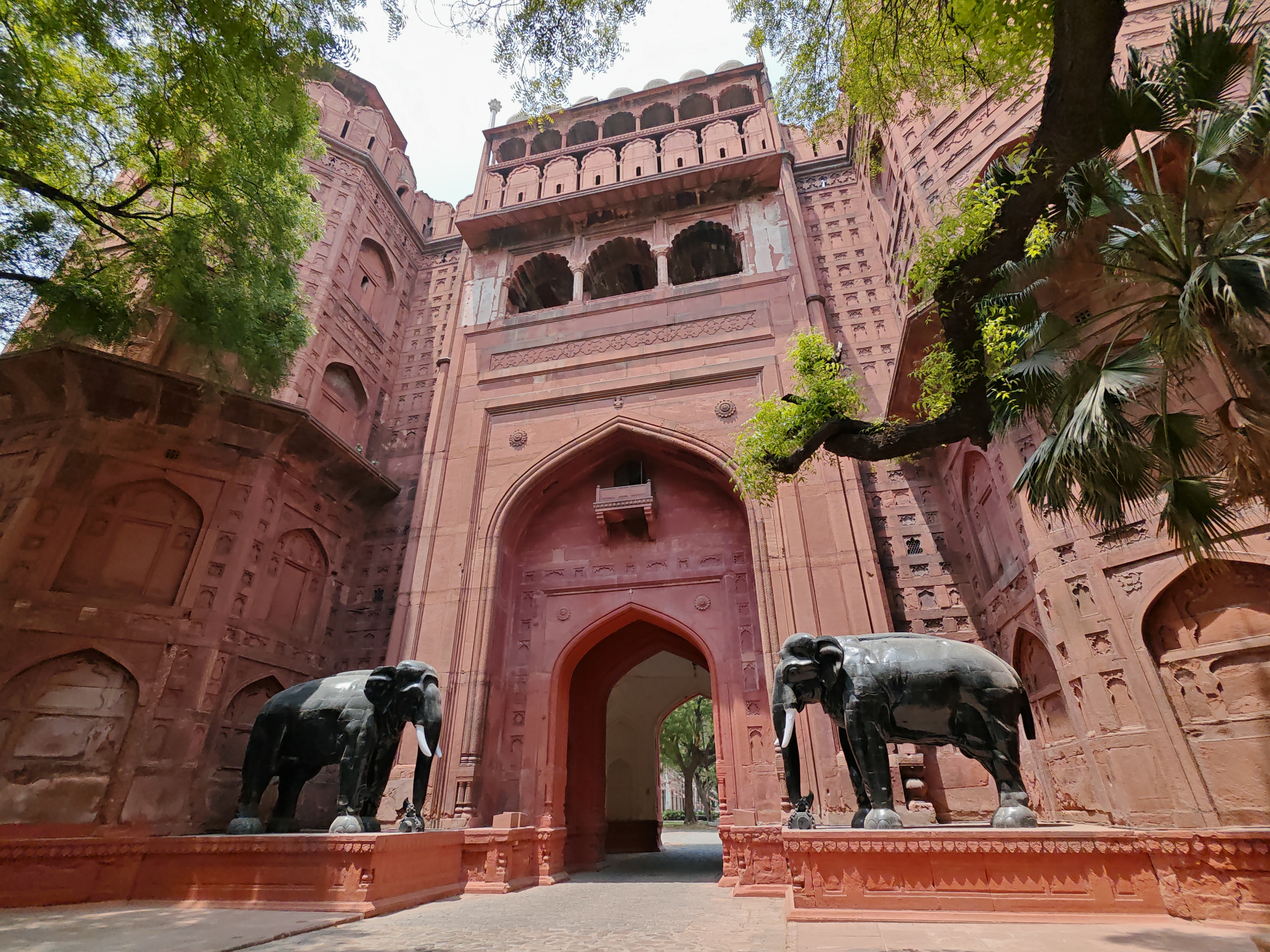 Великие Моголы, раджпуты и тантристы: индивидуальное путешествие в самое сердце Индии (1/30)