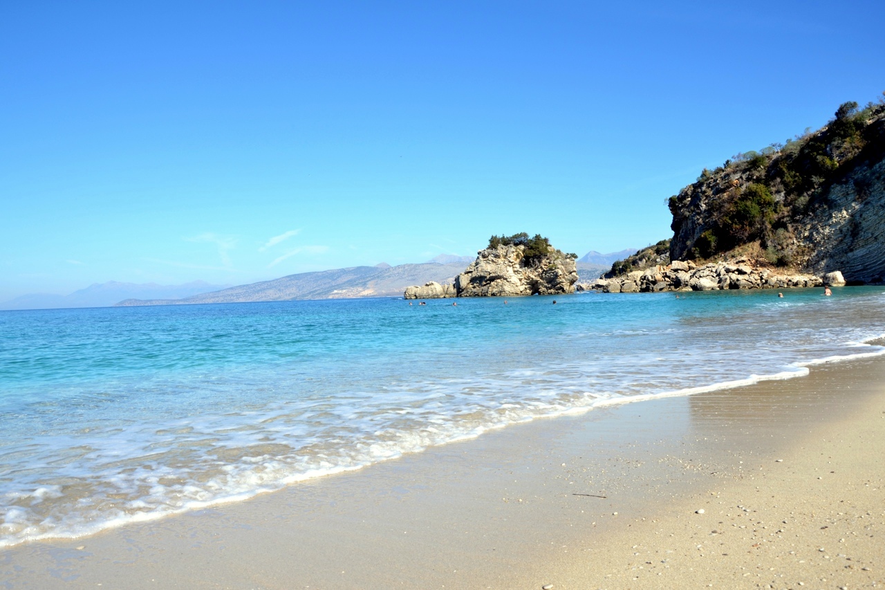 Пляж Pasqyra - Саранда - замок Лекурси