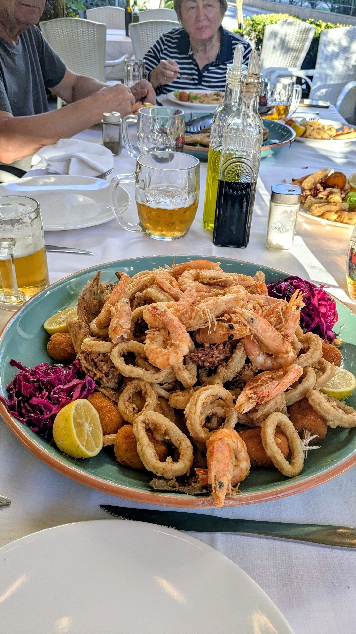 Встреча в аэропорту - отдых на пляже - ужин