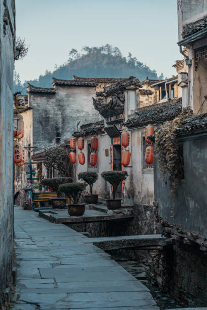 Красоты Восточного Китая: Шанхай, Чжуцзяцзяо, озеро Циншань, рассвет в горах Хуаншань (11/56)