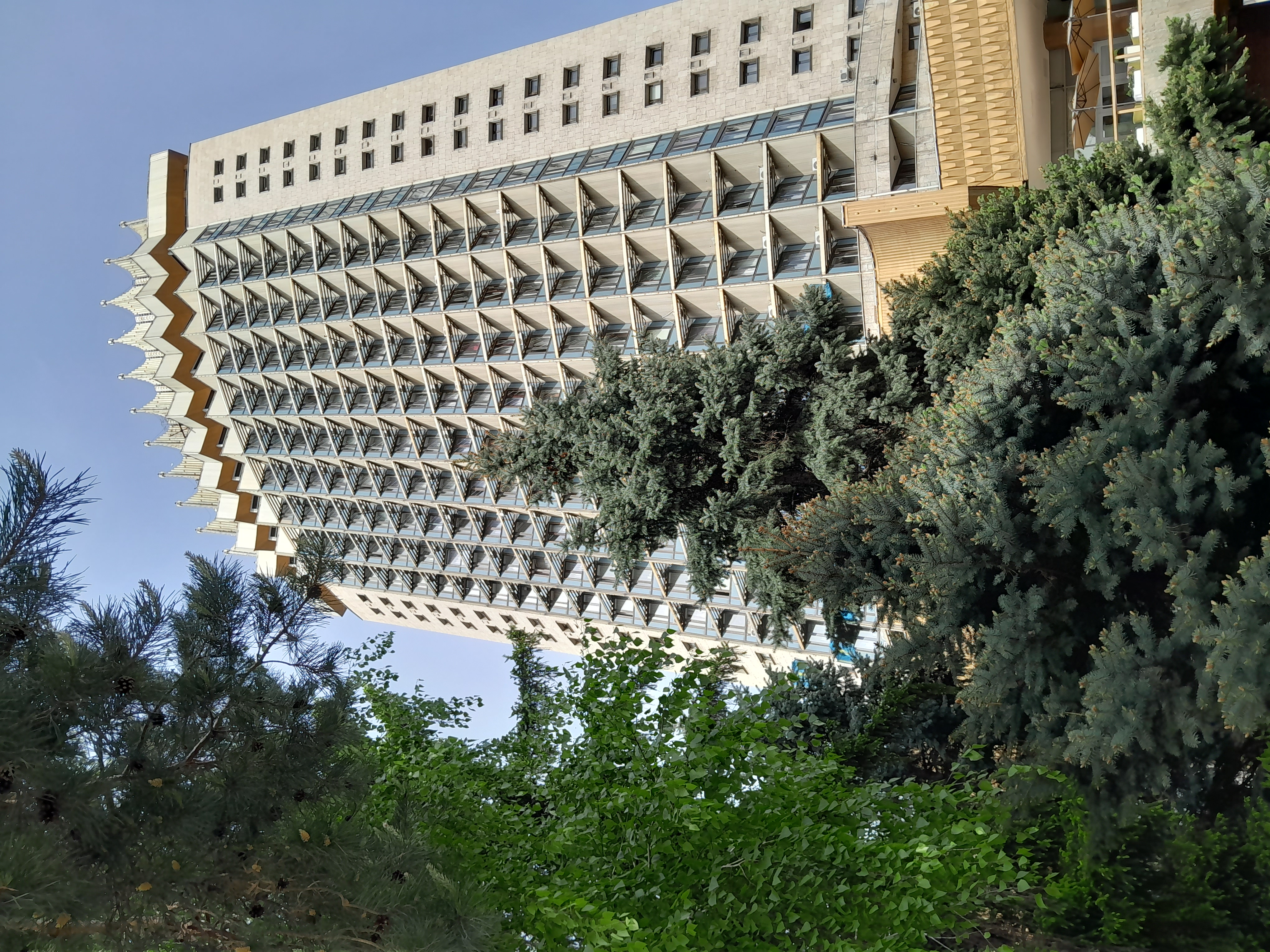 Экскурсия по проспекту Абая — история и современность Алматы. (14/31)