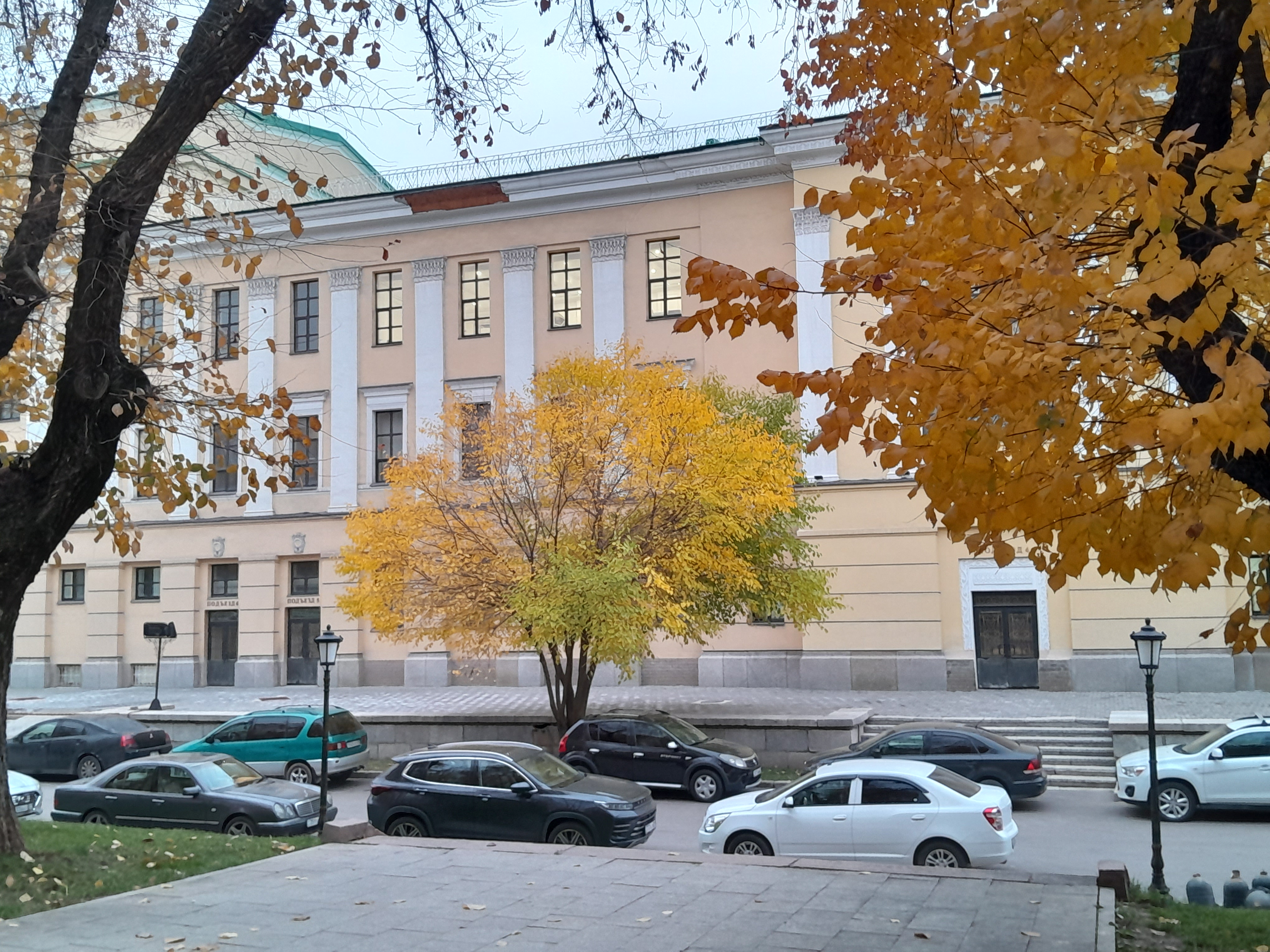 Экскурсия по проспекту Абая — история и современность Алматы. (31/31)