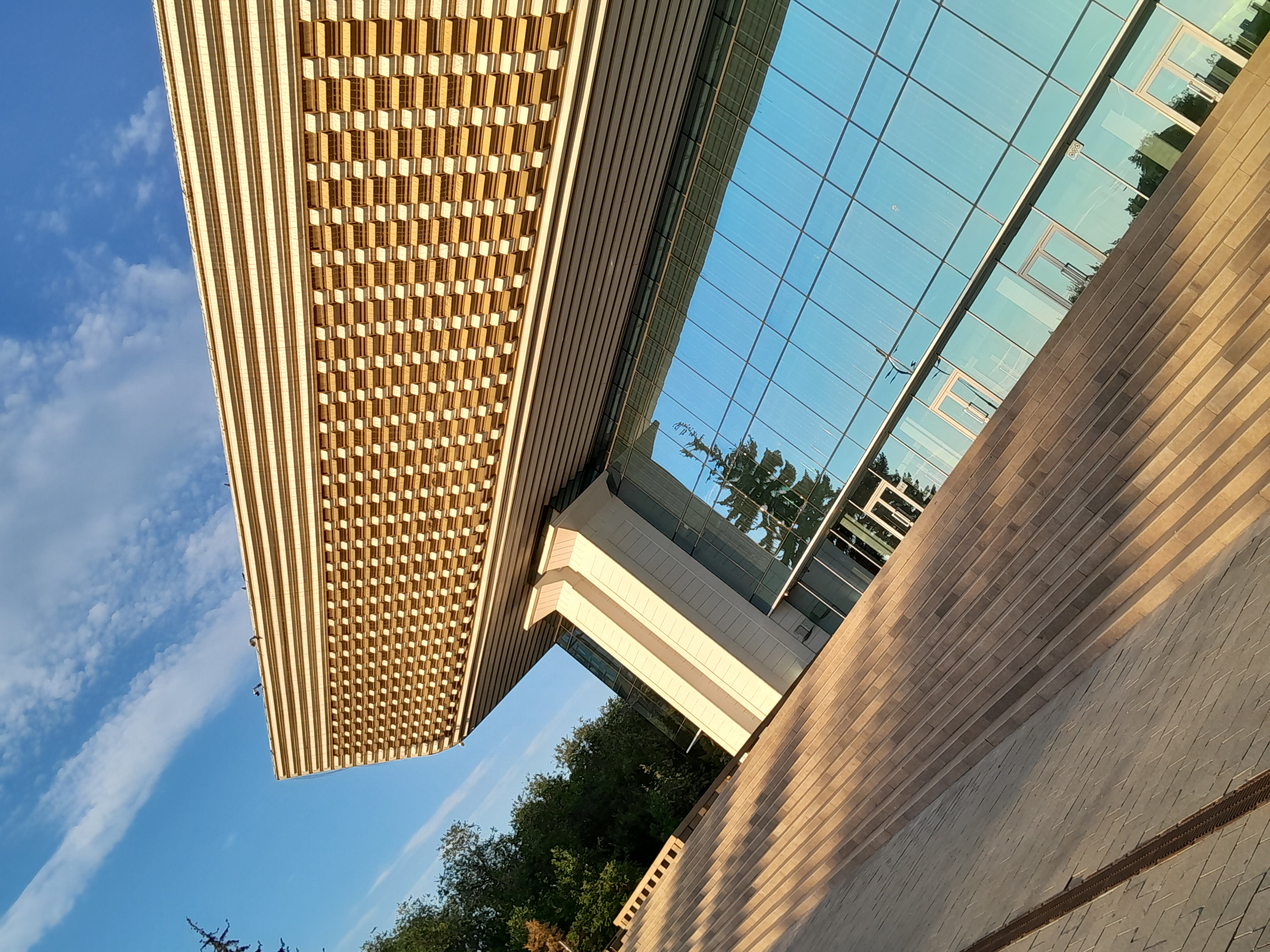 Экскурсия по проспекту Абая — история и современность Алматы. (10/31)