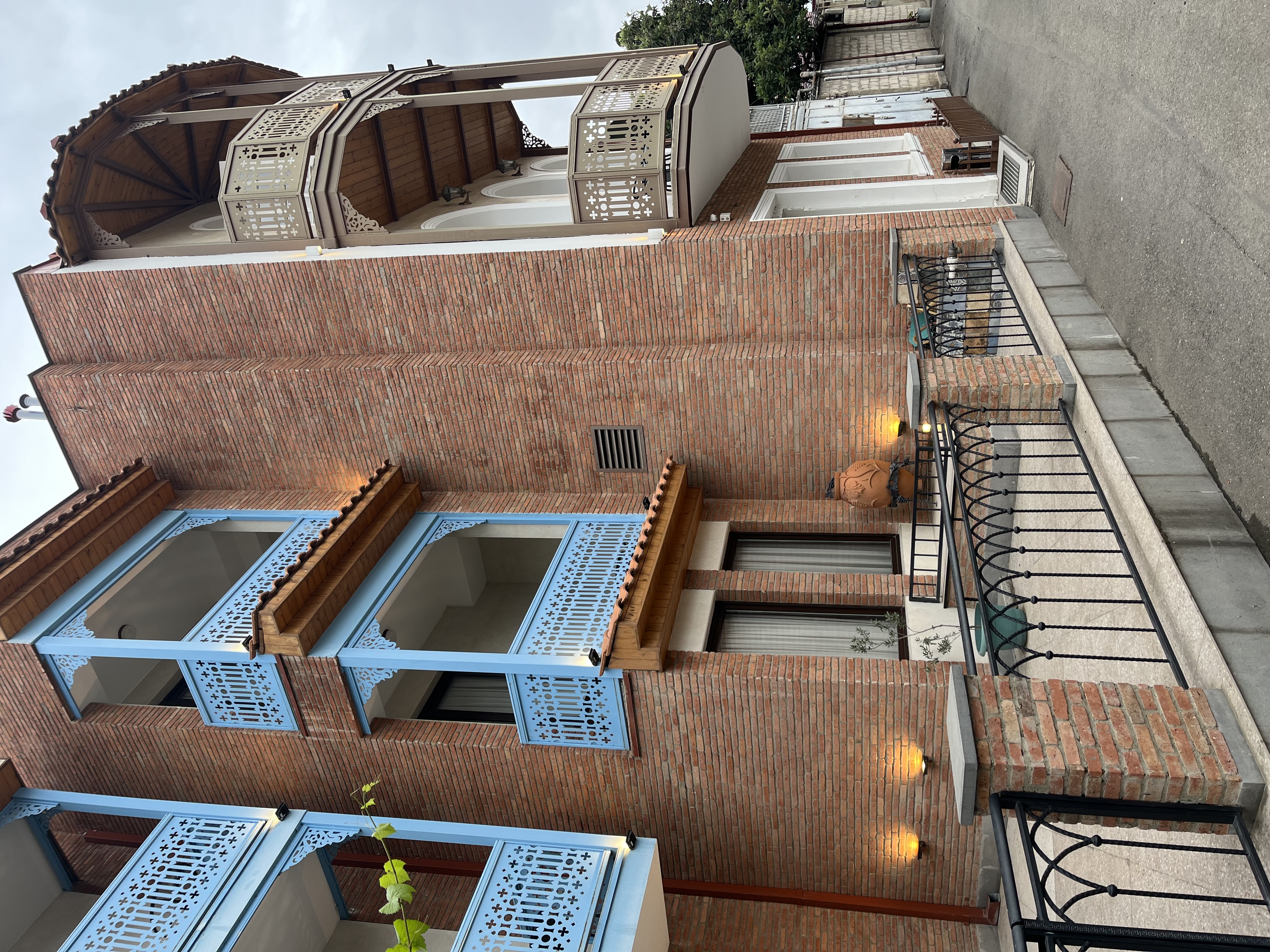 Комбинированный экскурсионный тур Тбилиси+Батуми Грузинская мозаика (7/18)