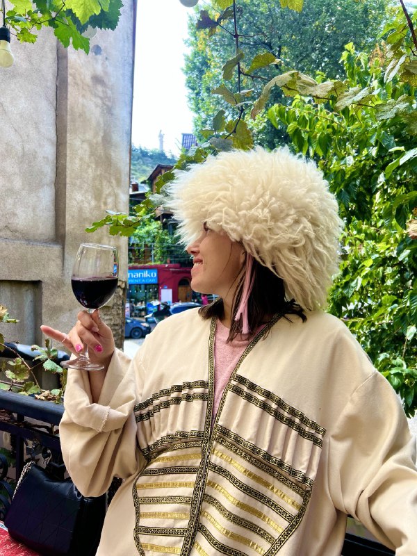 Индивидуальный тур: Мцхета, Джвари, Светицховели, Гори и Уплисцихе (6/15)