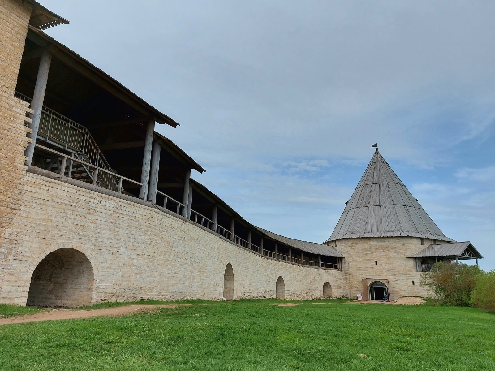 Фестиваль корюшки на Ладоге с прогулкой к водопаду (9/9)