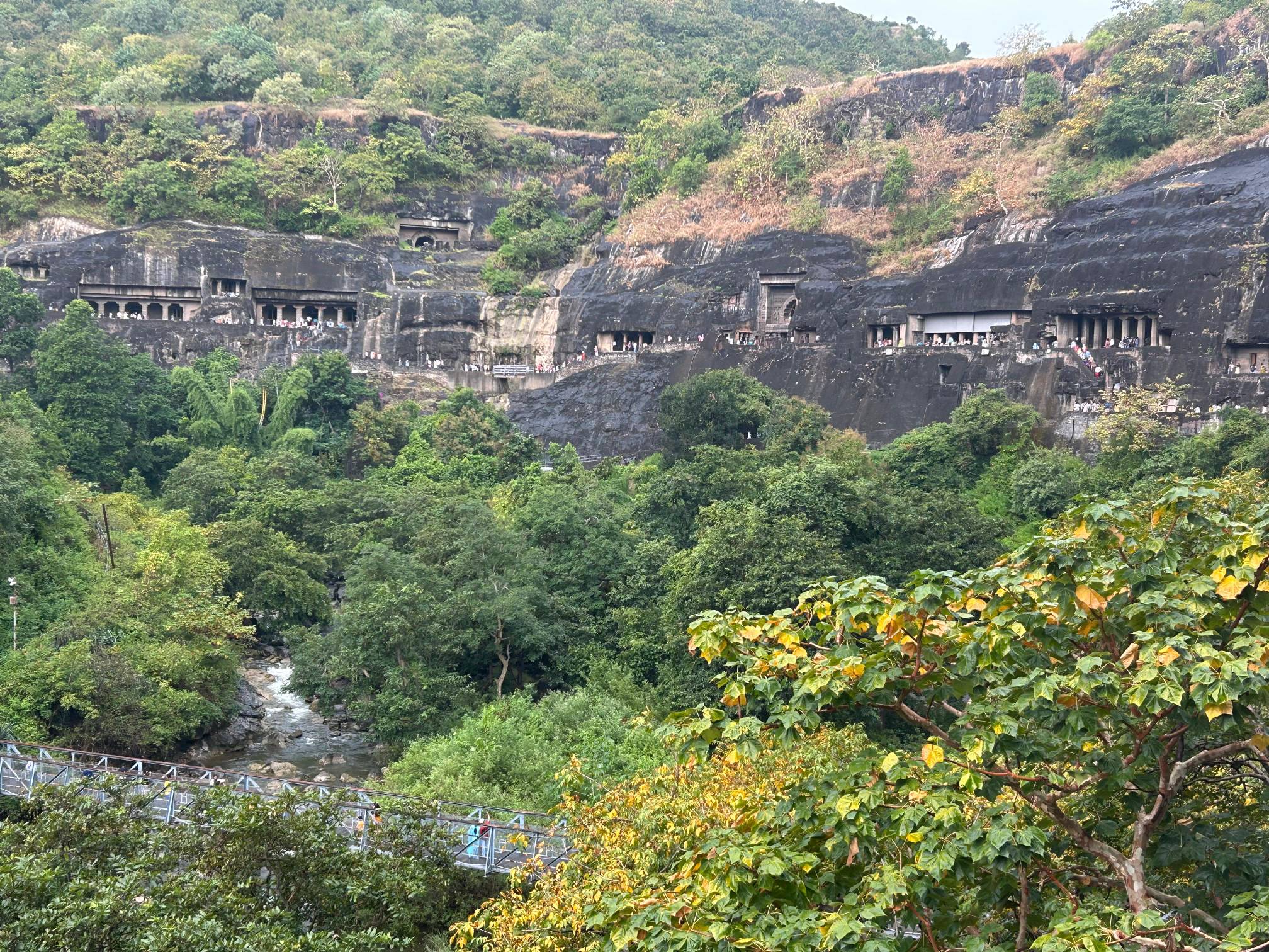 Индивидуальное путешествие по Аурангабаду, храмам Эллоры и пещерам Аджанта (8/12)