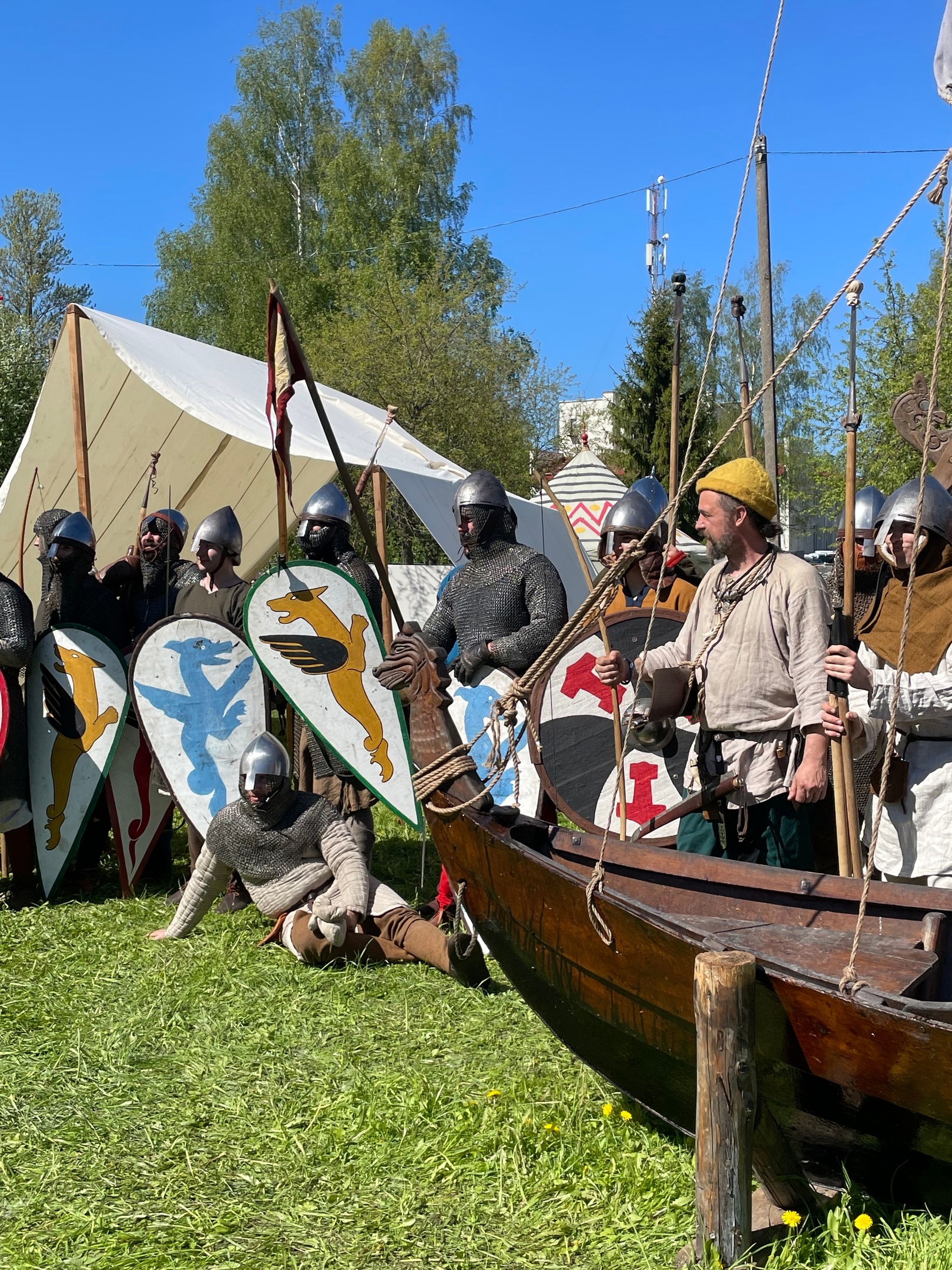 Фестиваль корюшки на Ладоге с прогулкой к водопаду (5/9)