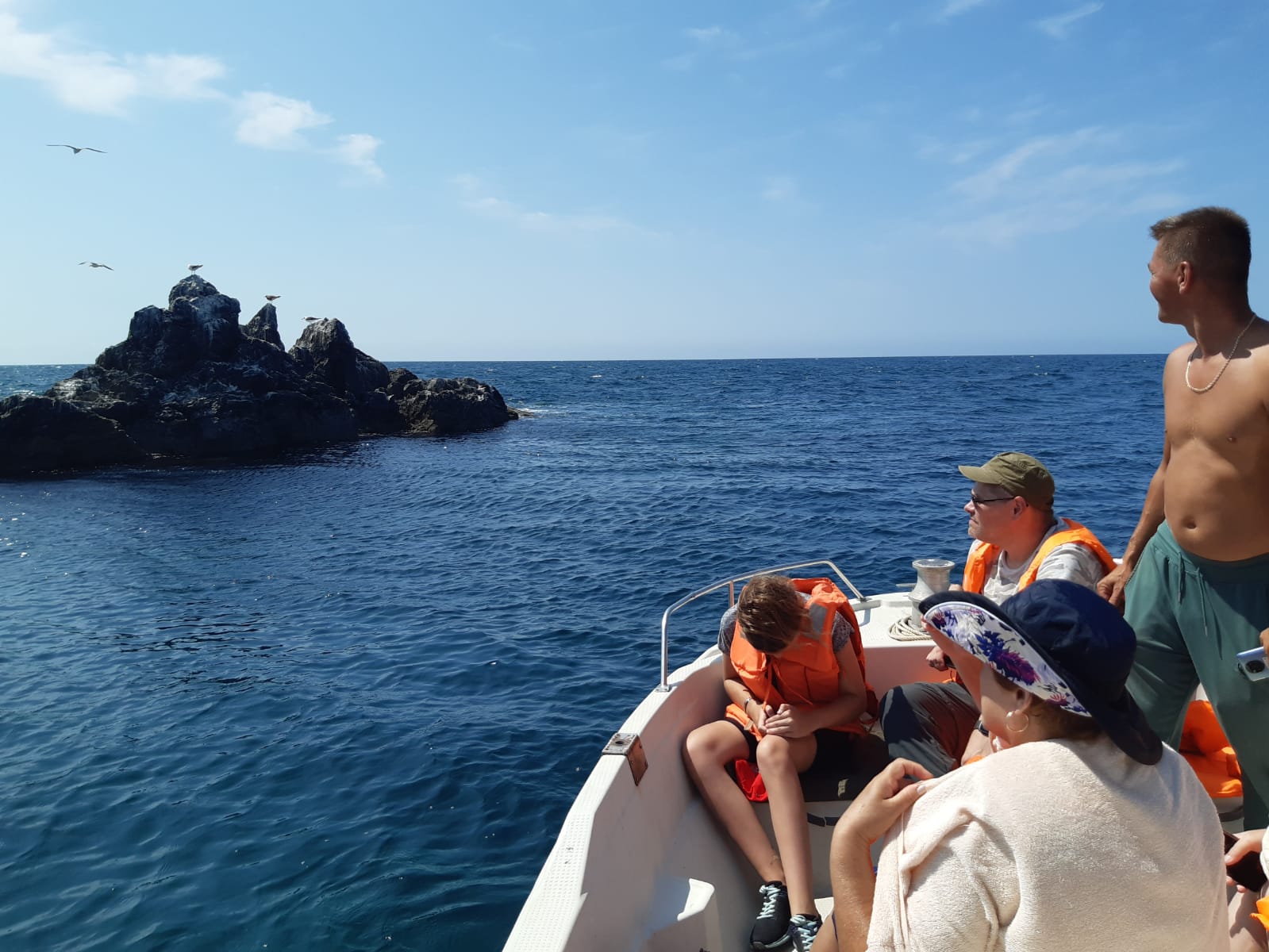 Тур Восточный участок  гроты, сосны Бонсай и лазоревое море (10/13)